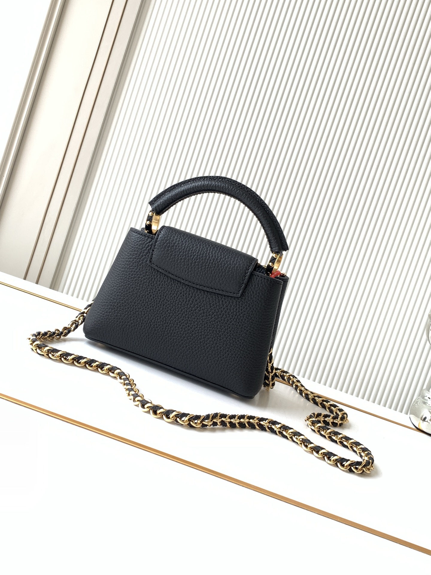 Louis Vuitton Capucines Flower Crown Handbag in Taurillon Leather - Image 3