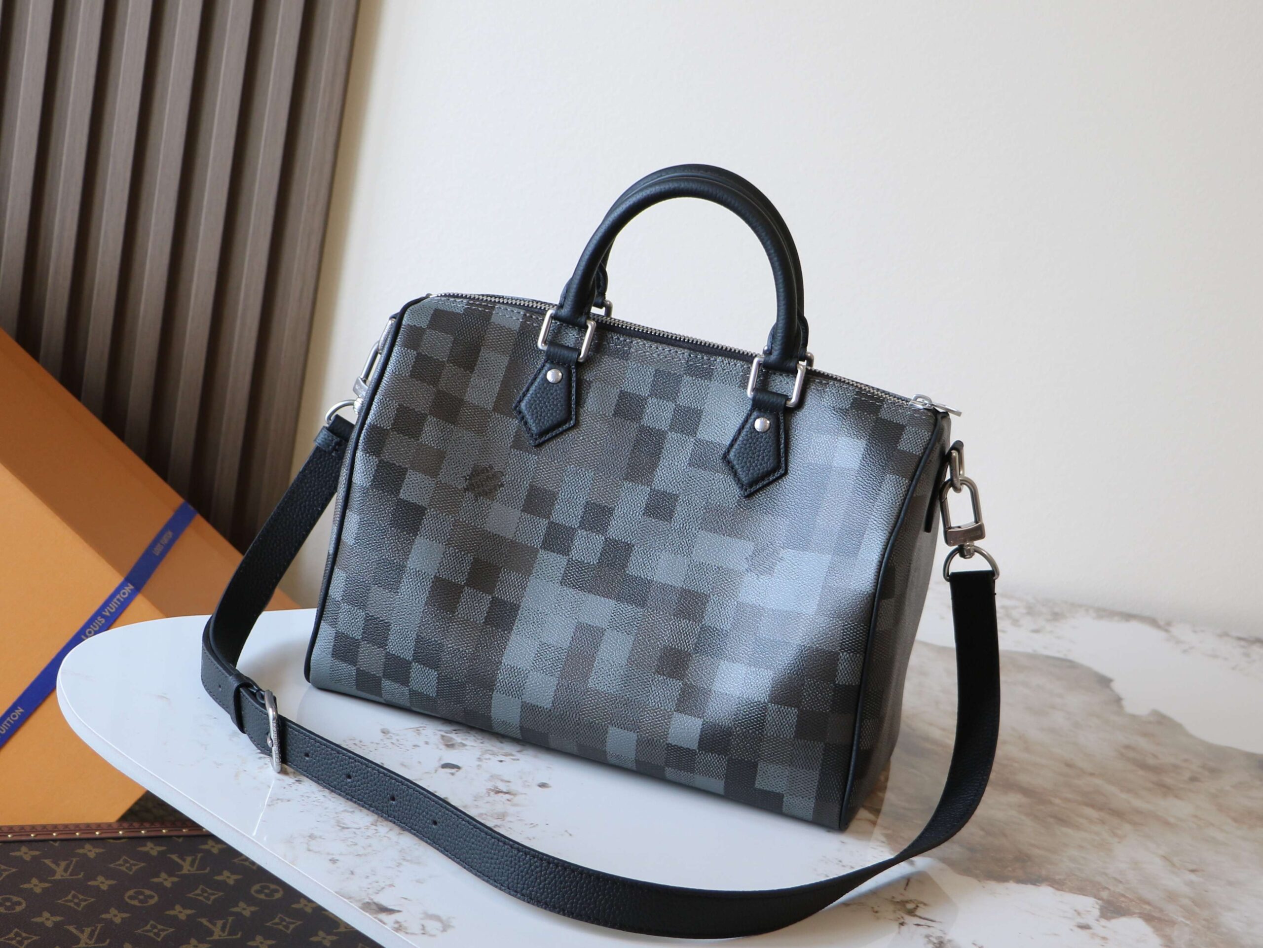 Speedy Bandoulière 30 Damoflage Canvas Handbag - Image 3