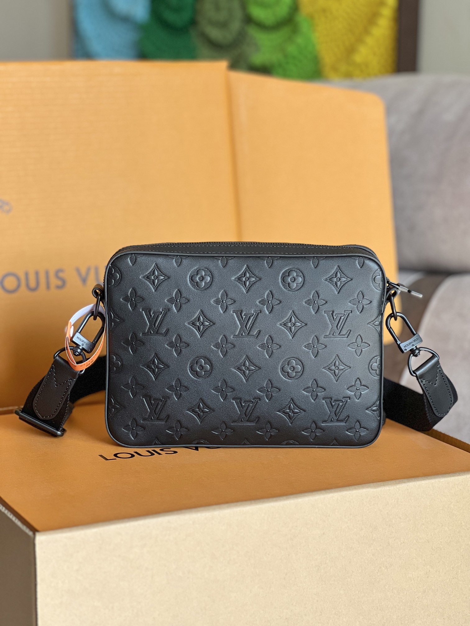 Louis Vuitton Duo Messenger Bag in Monogram Shadow Leather - Image 3