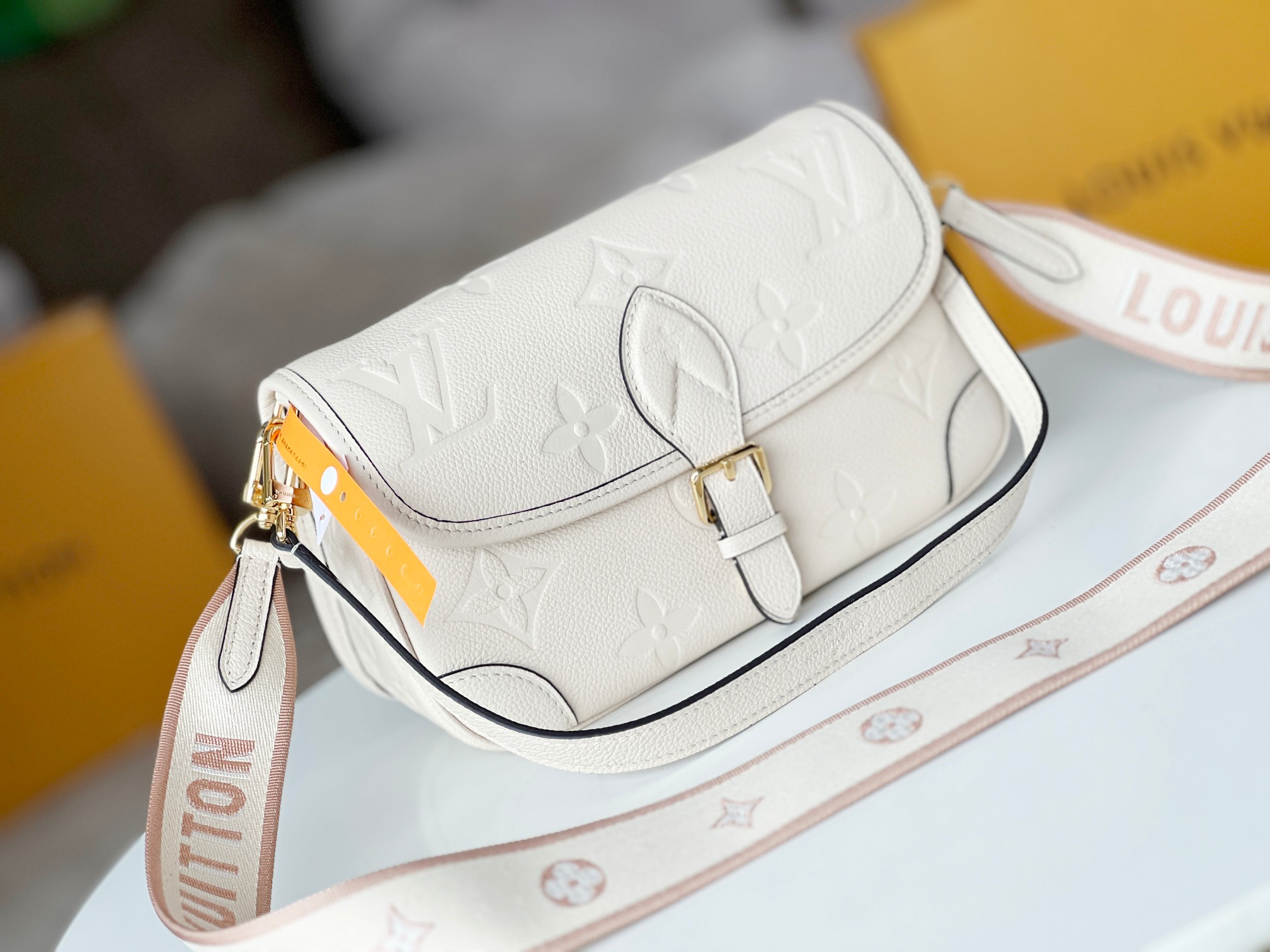 Louis Vuitton Diane Handbag in Monogram Empreinte Leather - Image 3