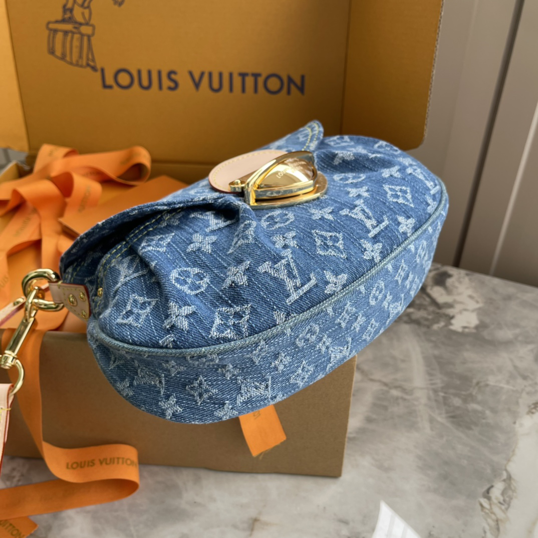 Saint Laurent Sunset Monogram Denim Crossbody Bag - Image 3