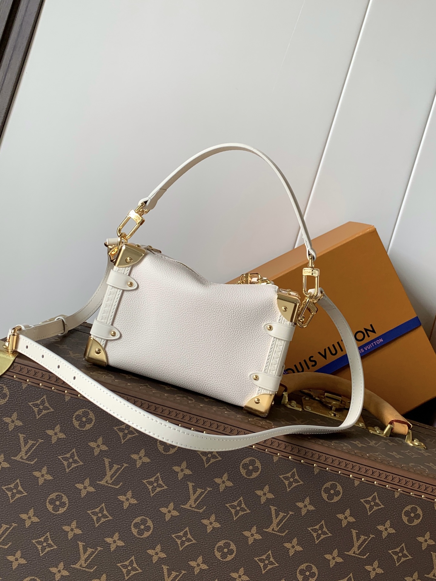 Louis Vuitton Side Trunk Medium Handbag M27438 - Image 3