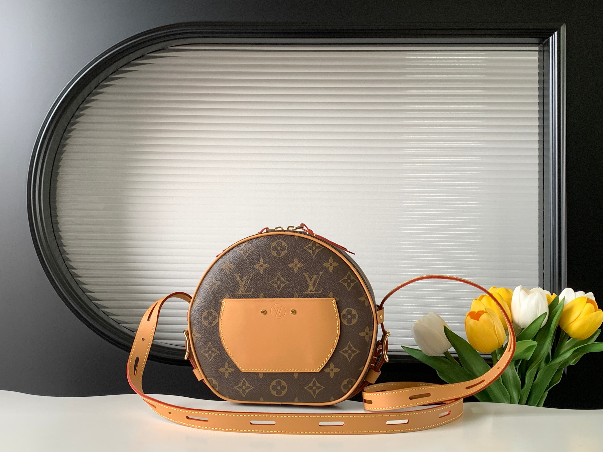 Louis Vuitton Boite Chapeau Souple Handbag - Image 3