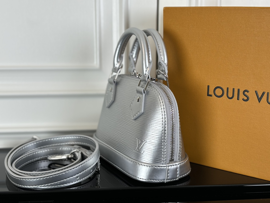 Louis Vuitton Nano Alma Crossbody Bag in Silver Epi Leather - Image 3
