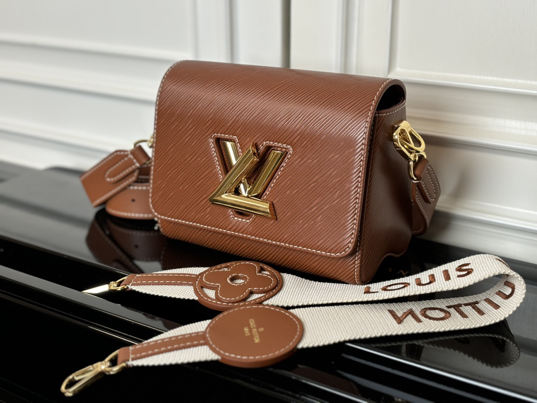 Louis Vuitton Twist Traveler Small Handbag - Image 3
