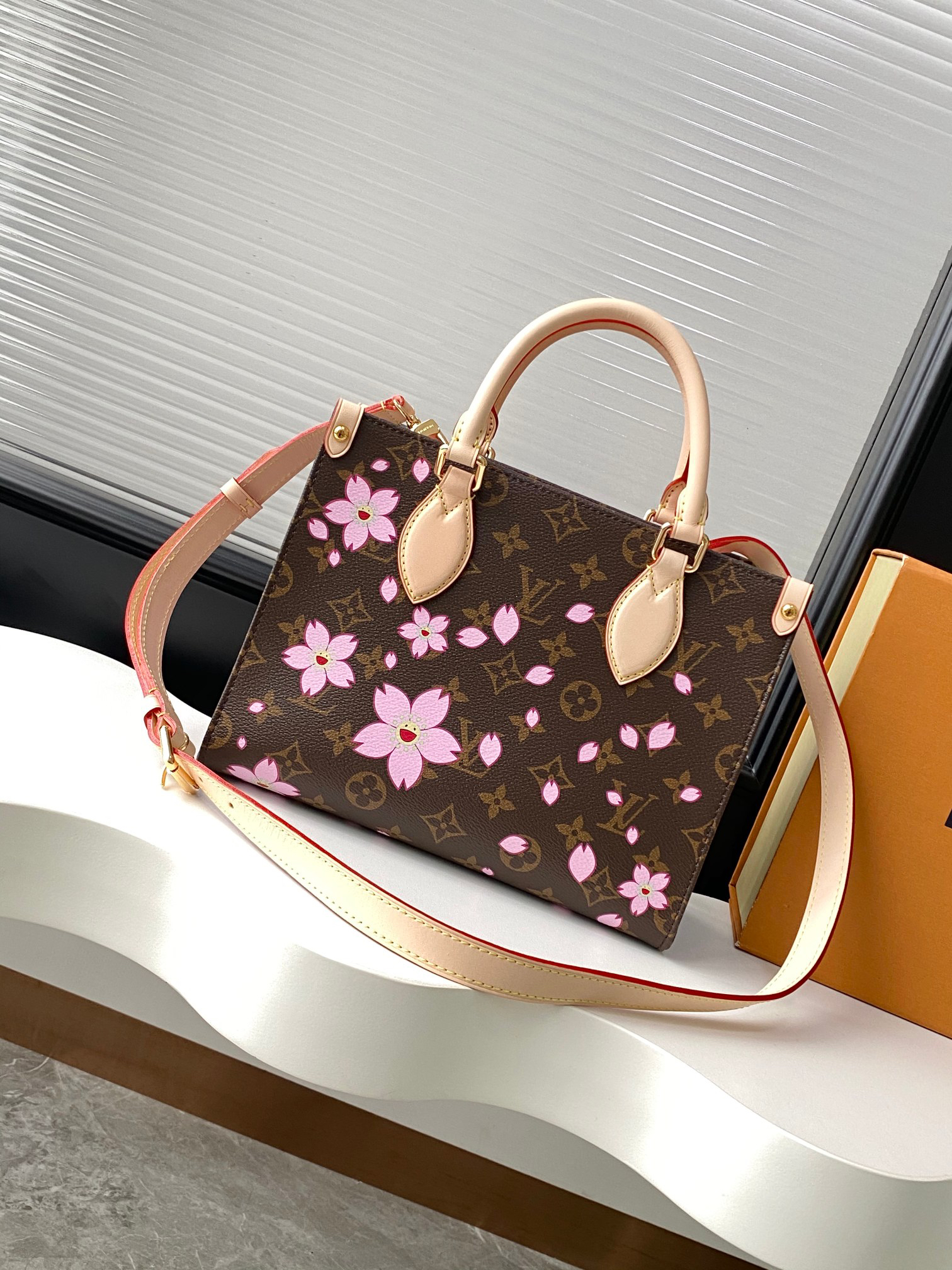 Louis Vuitton OnTheGo Small Shoulder Bag with Cherry Blossom Monogram, M13269 - Image 3
