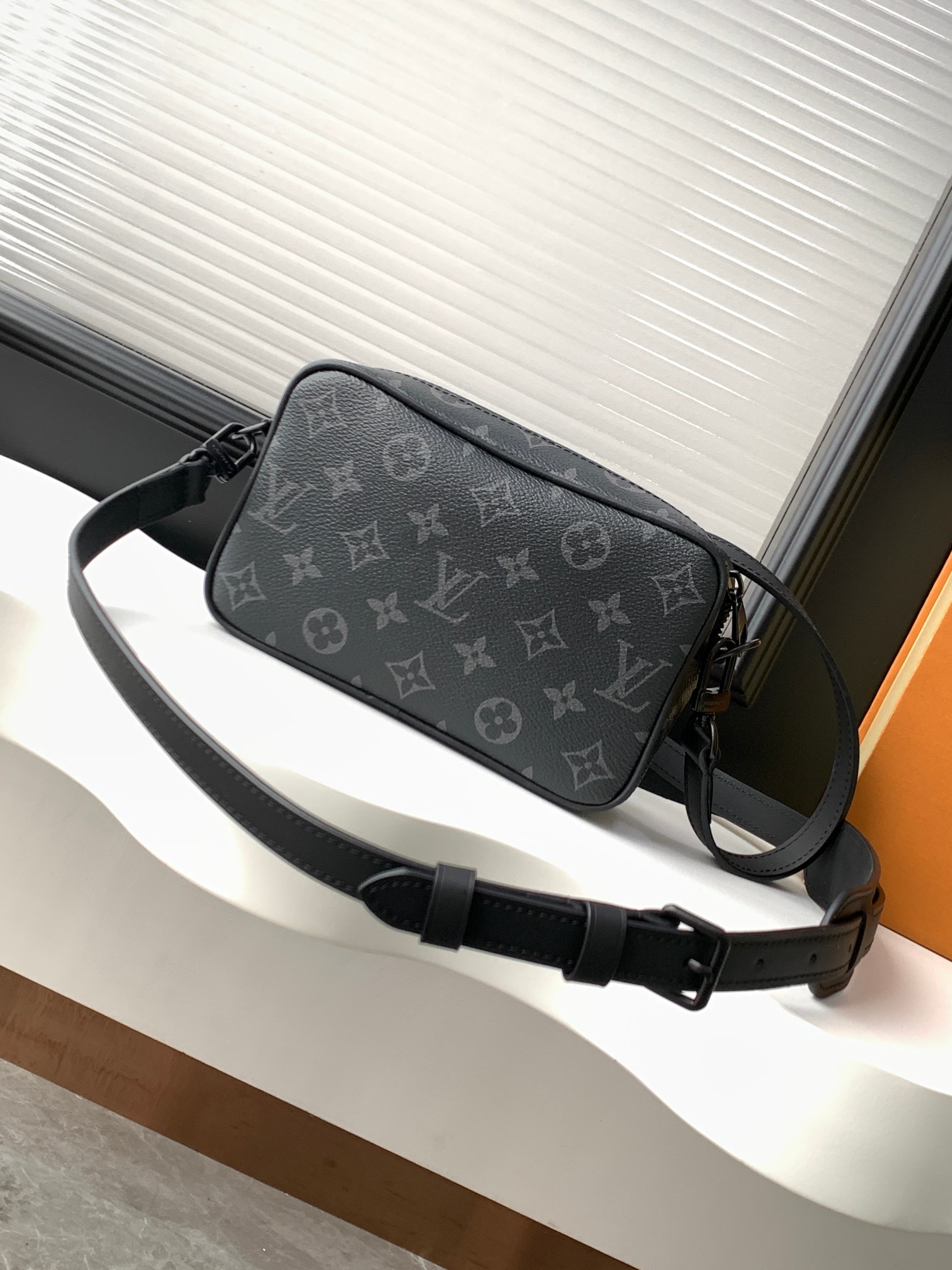 Louis Vuitton Trocadéro Mini Crossbody Bag M14253 - Image 3