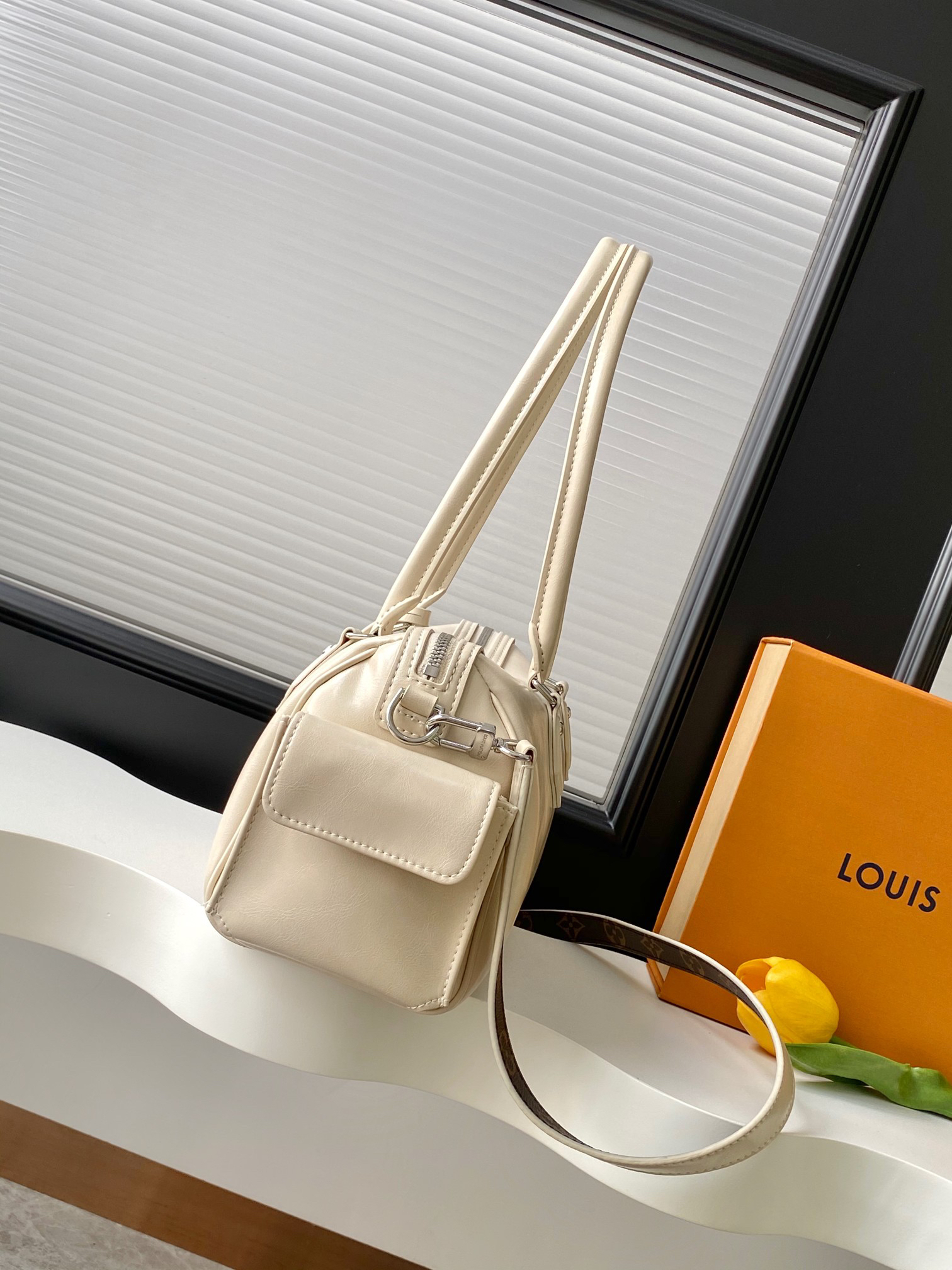 Louis Vuitton Speedy Cargo Handbag, LV Vibe Series - Image 3
