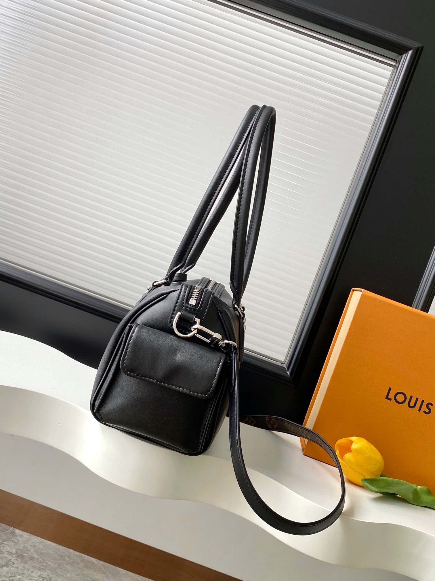 Louis Vuitton Speedy Cargo Handbag M12965 - Image 3