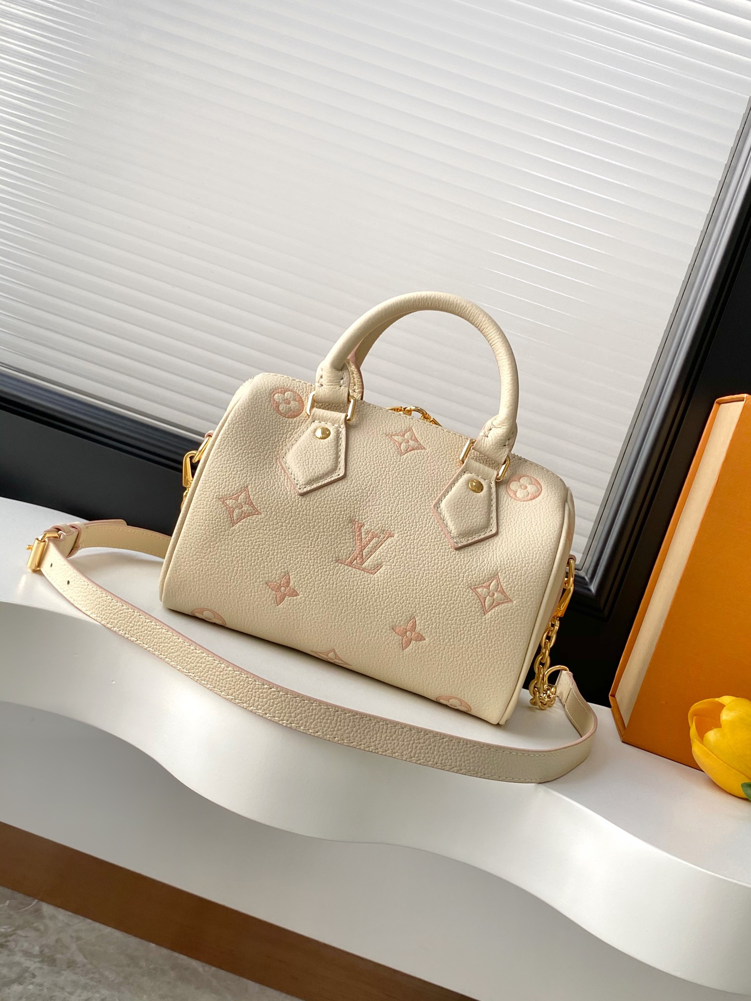 Louis Vuitton Speedy Bandoulière 20 Monogram Empreinte Leather Bag - Beige - Image 3