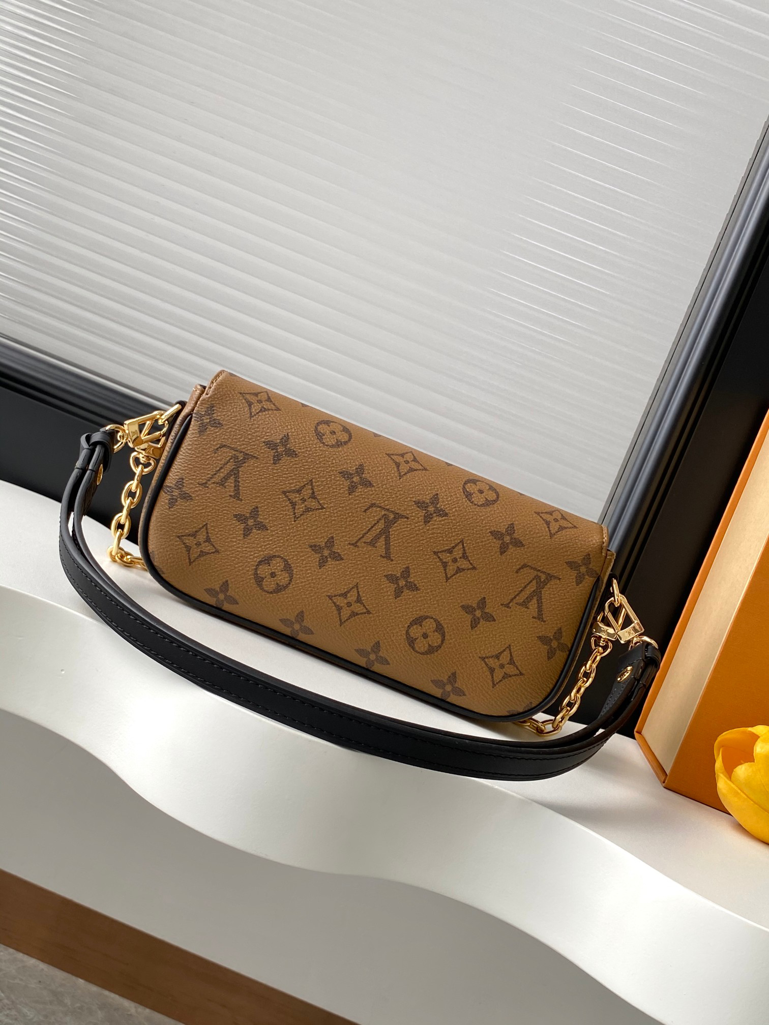 Louis Vuitton Wallet On Chain Ivy in Monogram Canvas - Image 3