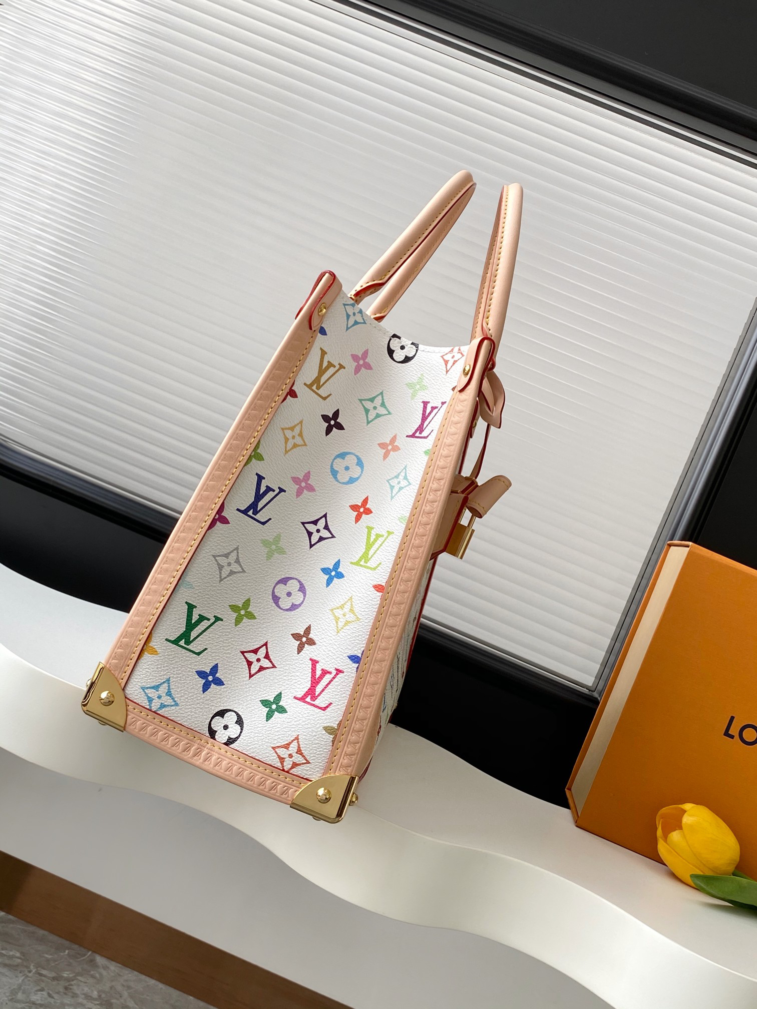 Louis Vuitton OnTheGo Medium Tote Bag in Monogram Canvas - Image 3