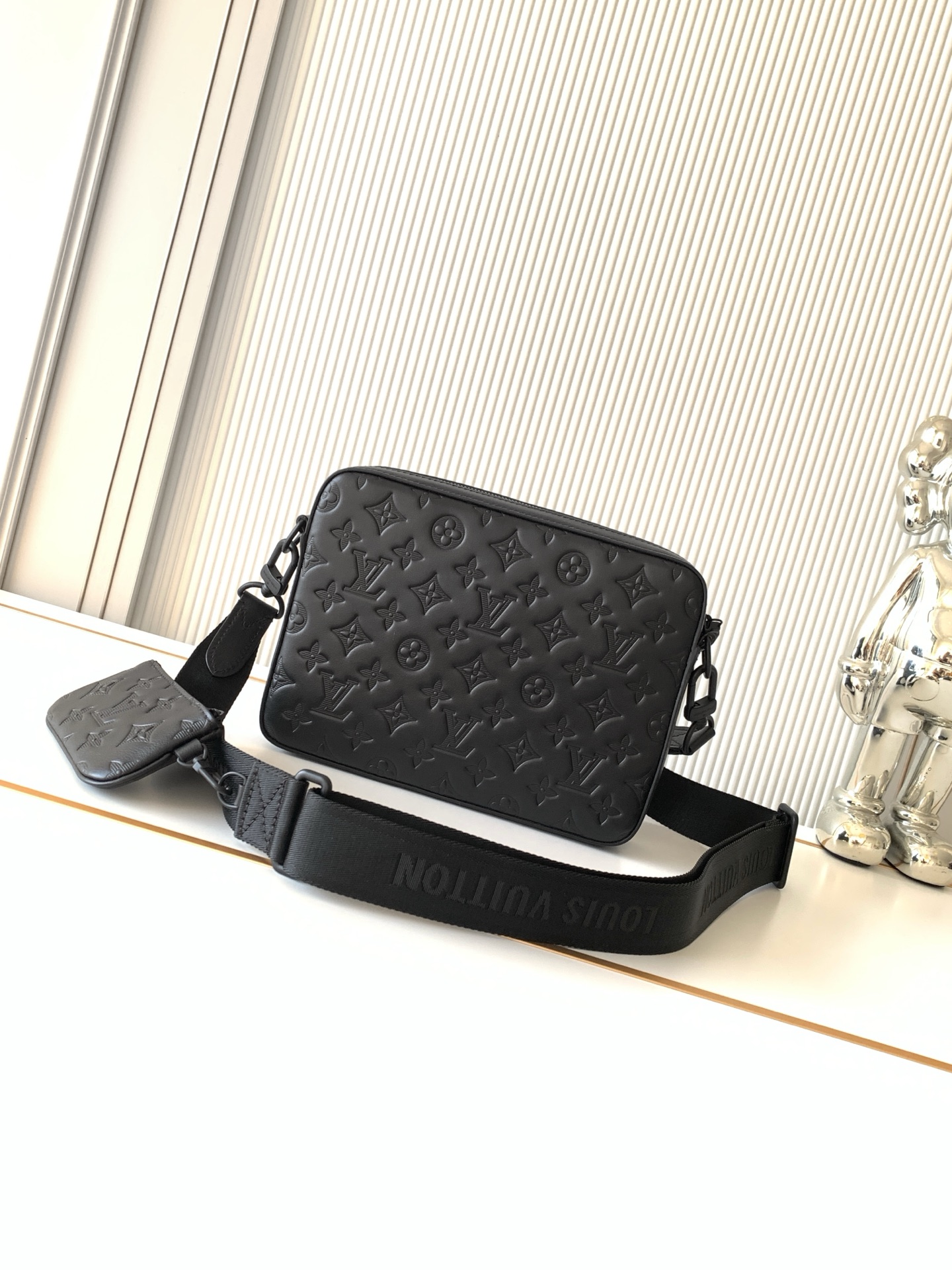 Louis Vuitton Duo Postal Crossbody Bag in Monogram Shadow Leather - Image 3