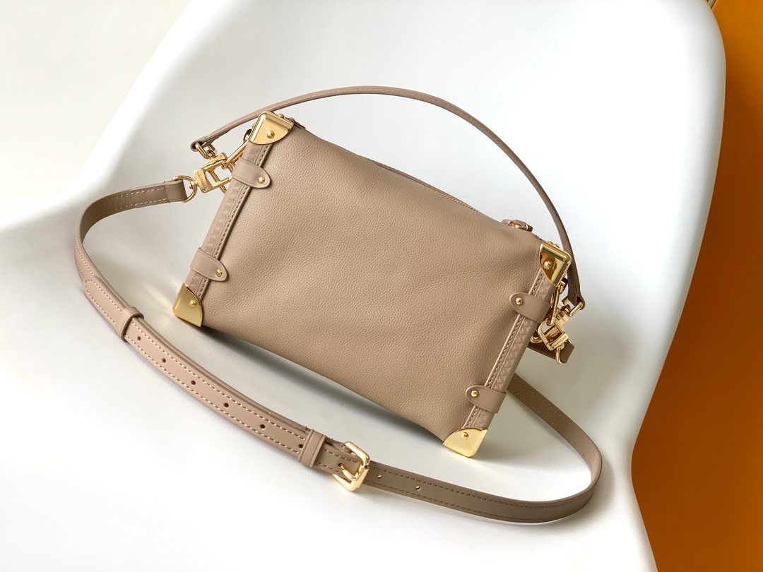 Louis Vuitton Side Trunk Medium Handbag - Image 3