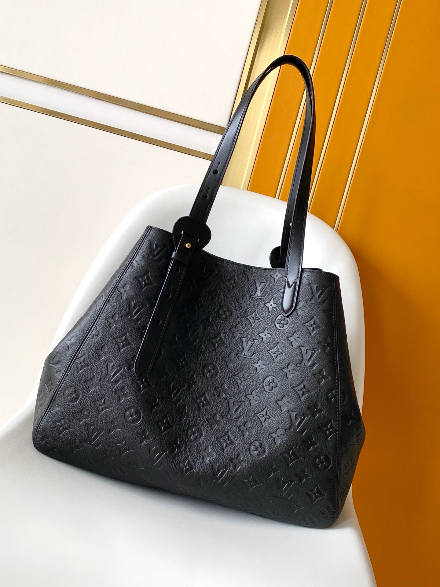 Louis Vuitton All In One MM Handbag - Image 3