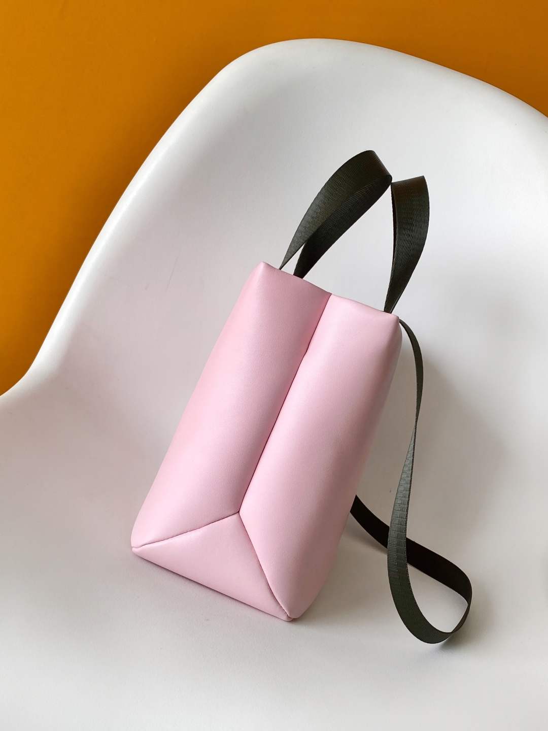 Louis Vuitton Medium Leather Handbag - Image 3