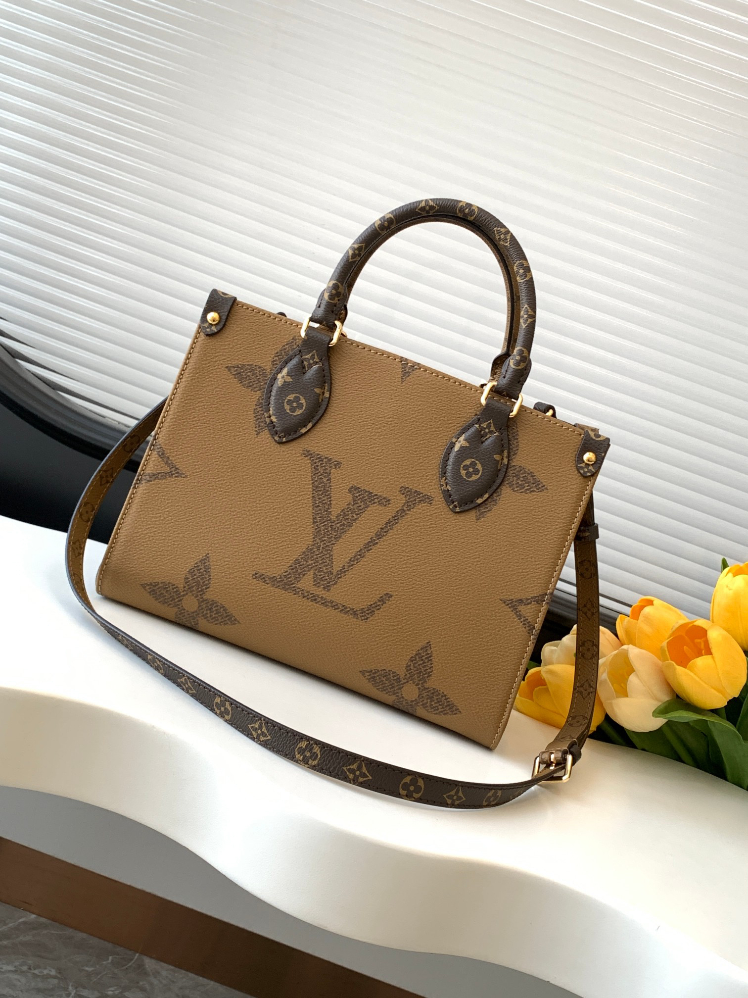 Louis Vuitton OnTheGo PM Monogram Reverse Canvas Tote Bag - Image 3