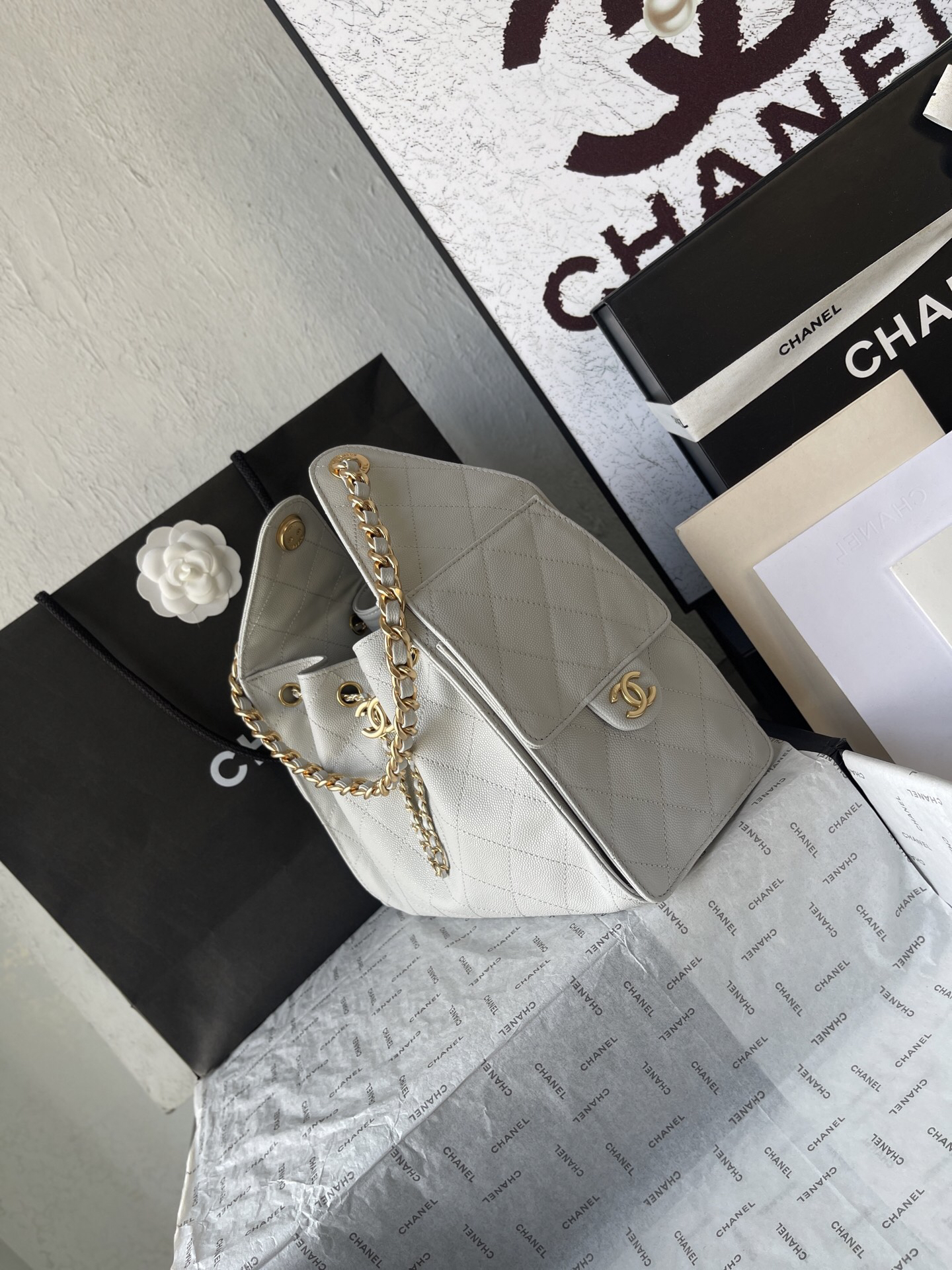 Chanel 25C Small Caviar Leather Hobo Bag - Image 3