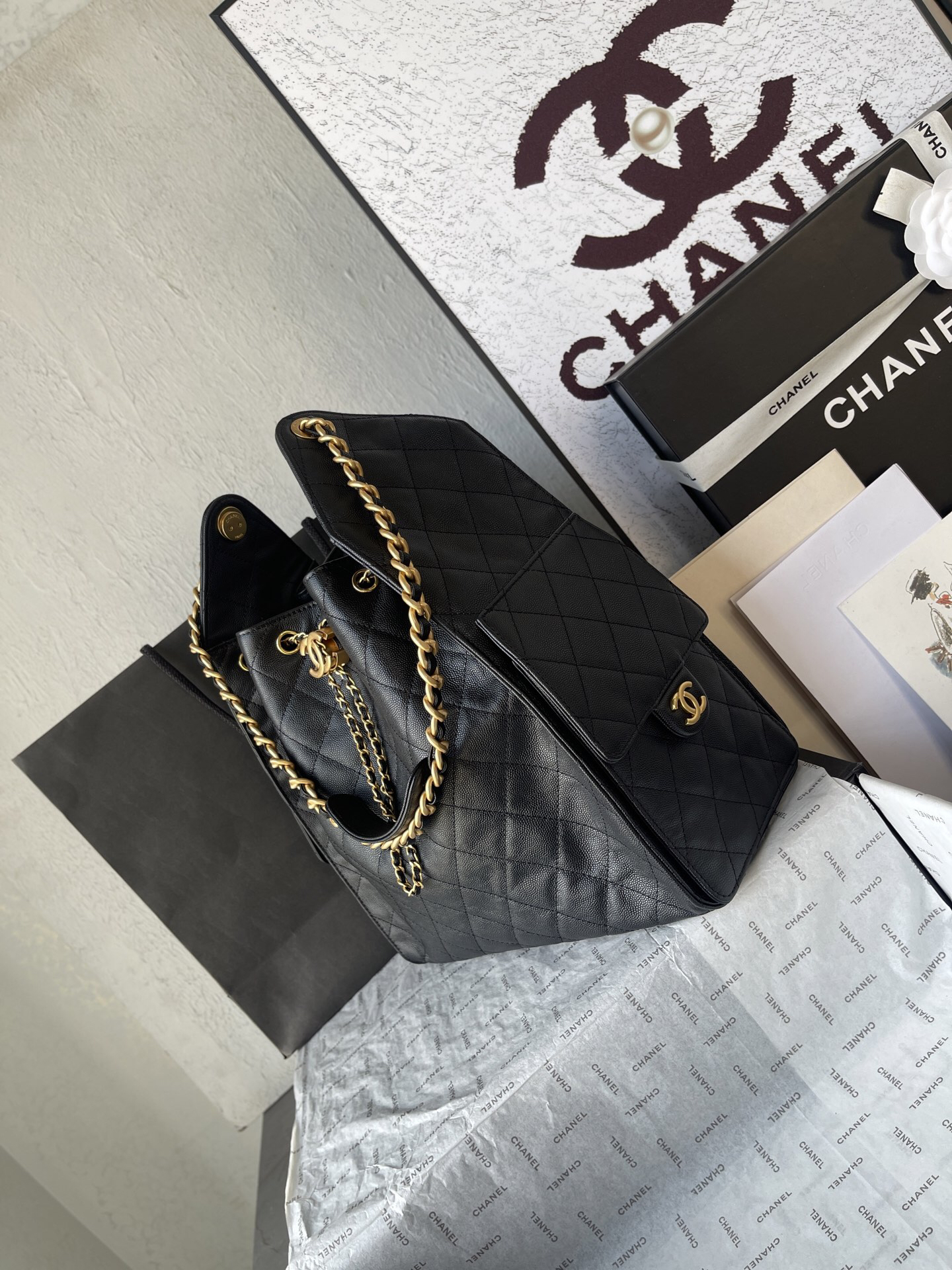 CHANEL 25 Textured Leather Hobo Shoulder Bag AS5311 - Image 3