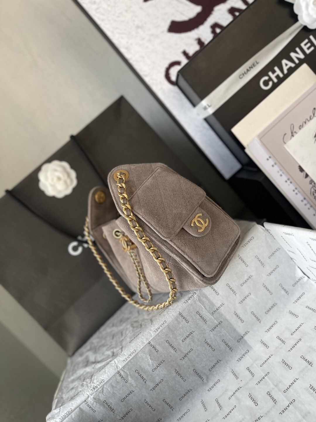 Chanel 25S Spring Hobo Mini Drawstring Bucket Bag - Image 3