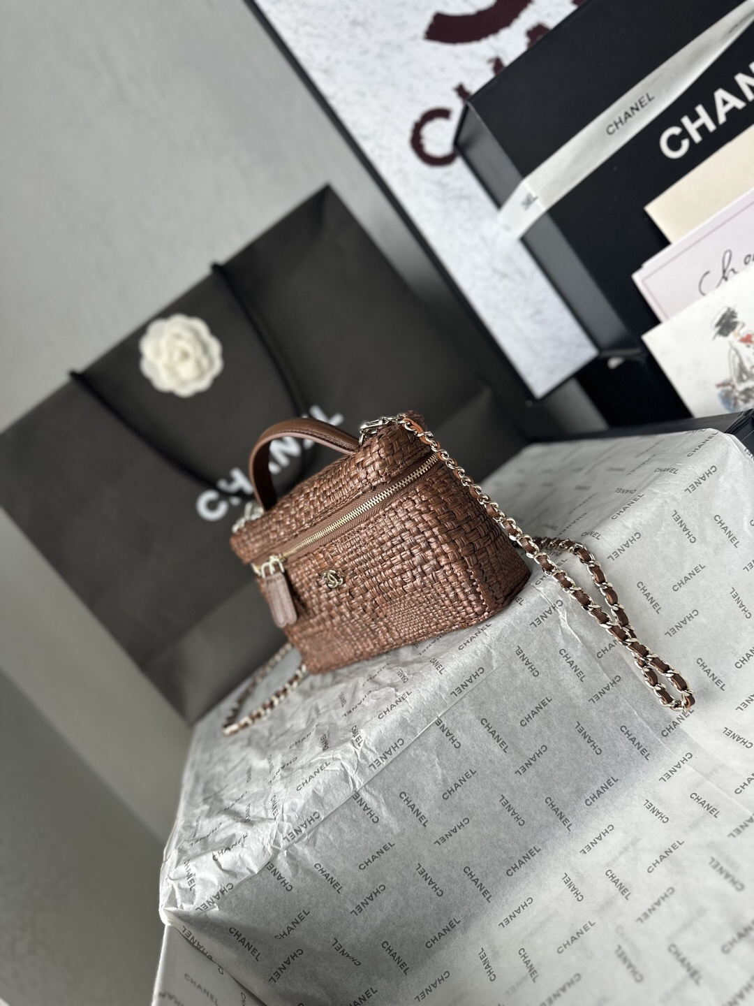 Chanel 26P Woven Small Box Bag - Image 3