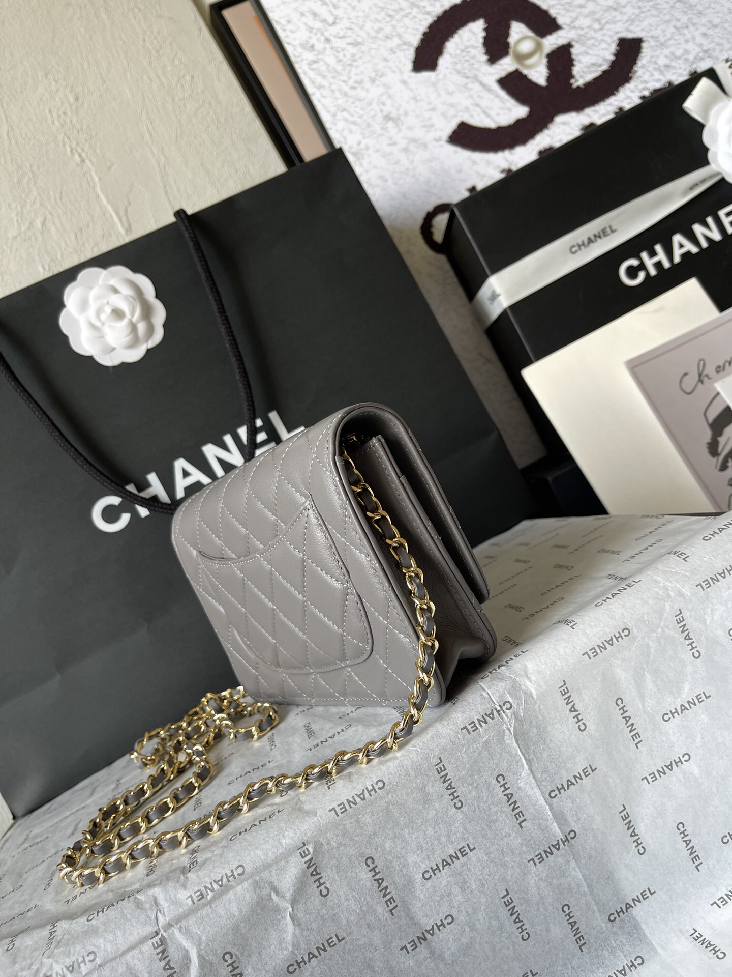 Chanel WOC Lambskin Chain Crossbody Bag - Image 3