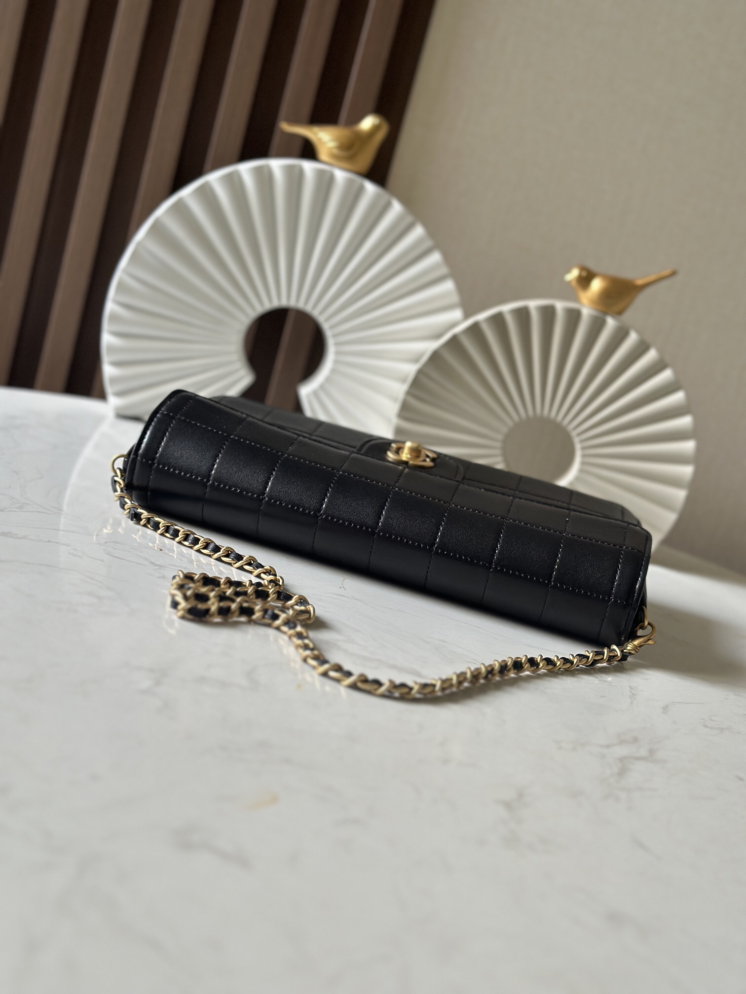Chanel Vintage Lambskin Underarm Shoulder Bag in Soft Milk Tea - Image 3
