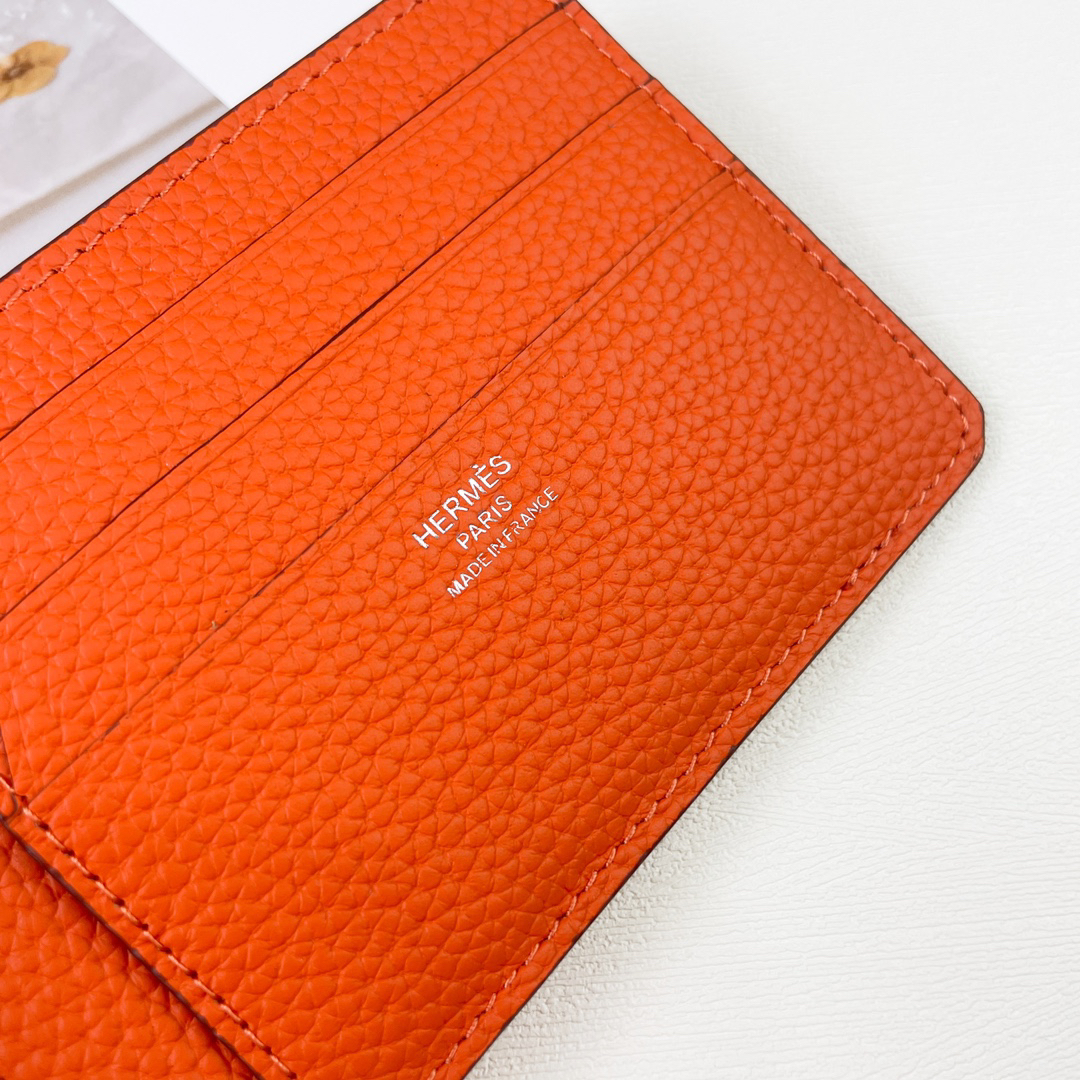 Hermes City 8CC Card Holder in Togo Calf Leather - Image 3