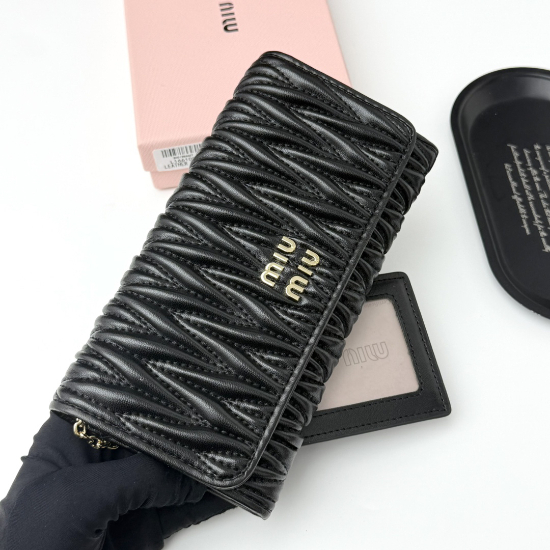 Miu Miu Leather Bag - Image 3