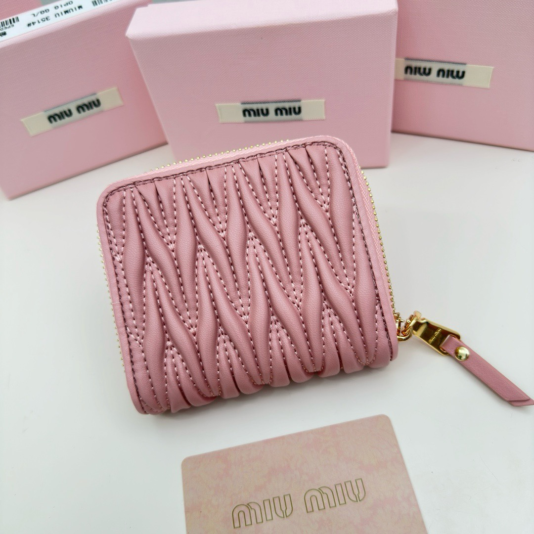 Miu Miu Lambskin Wallet - Image 3