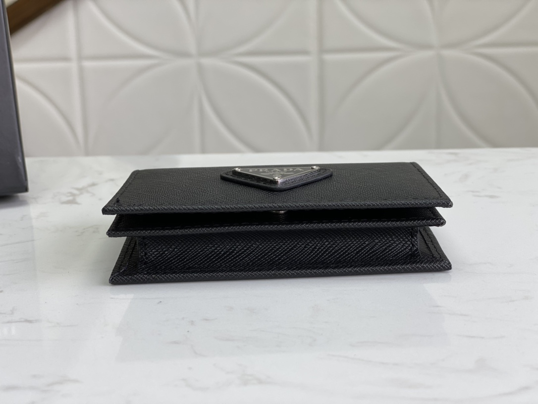 Prada Men's Saffiano Leather Card Holder - Image 3