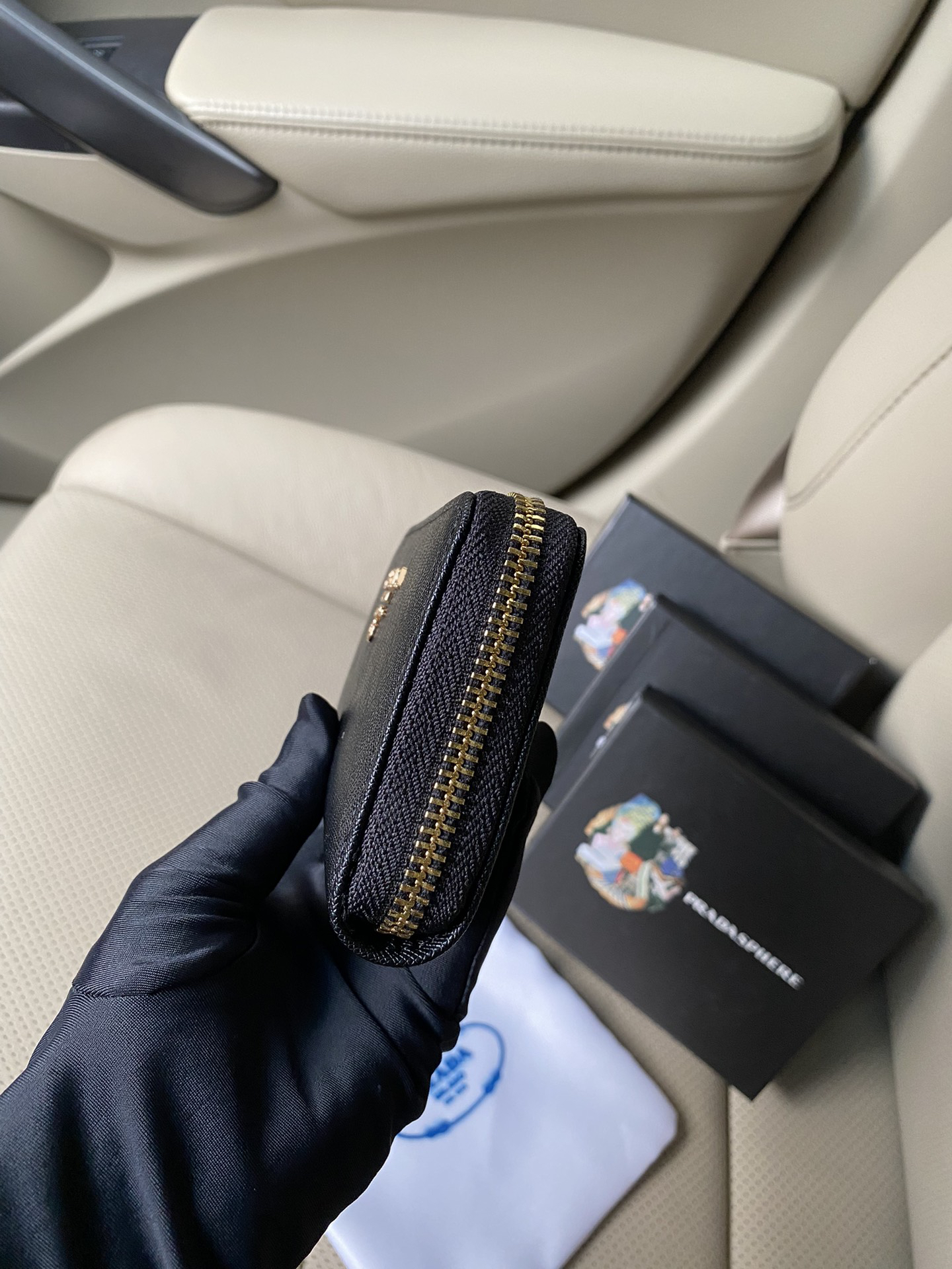 Prada 2MC553 Cross-Grain Leather Card Holder - Image 3