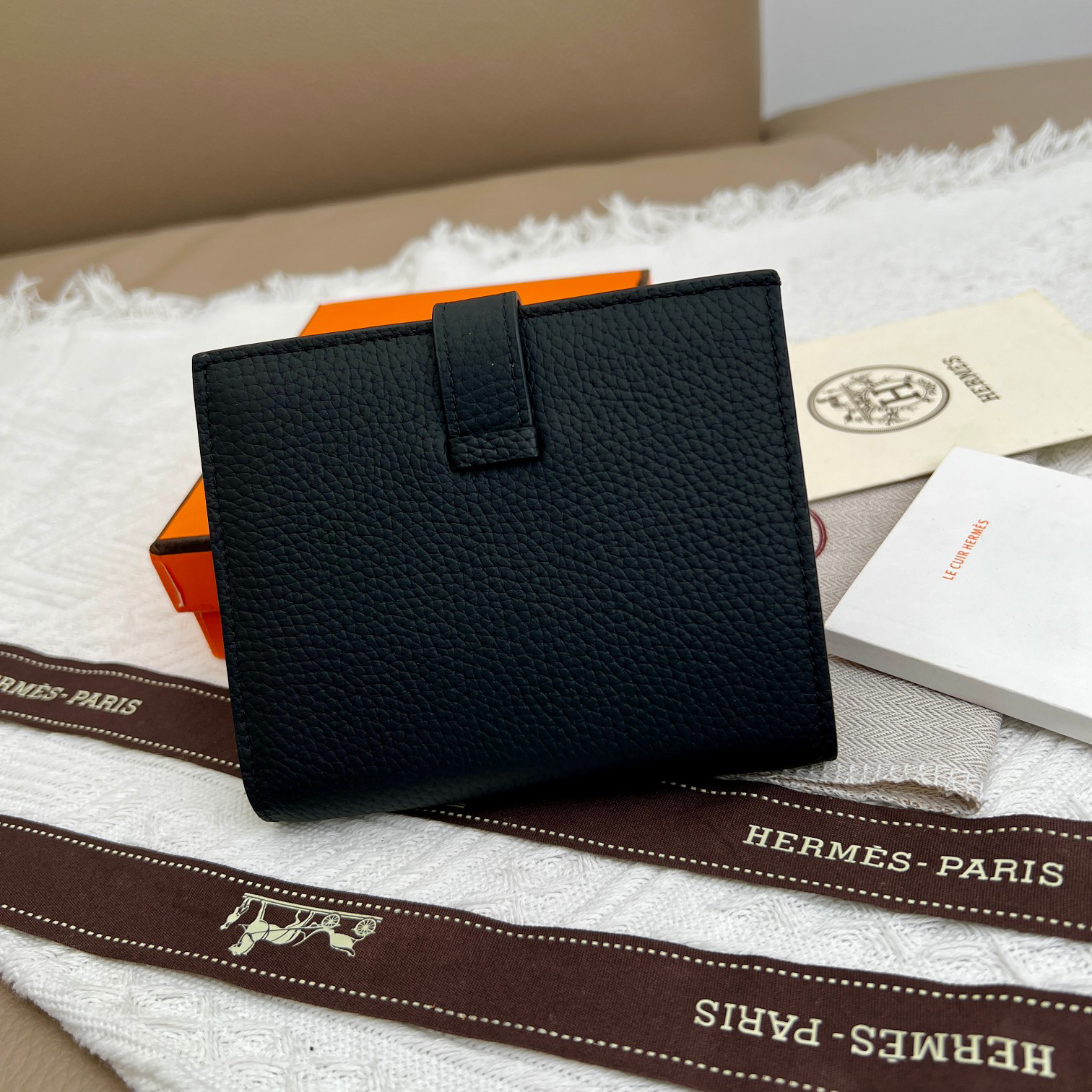 Hermes Vertical Leather Wallet - Image 3