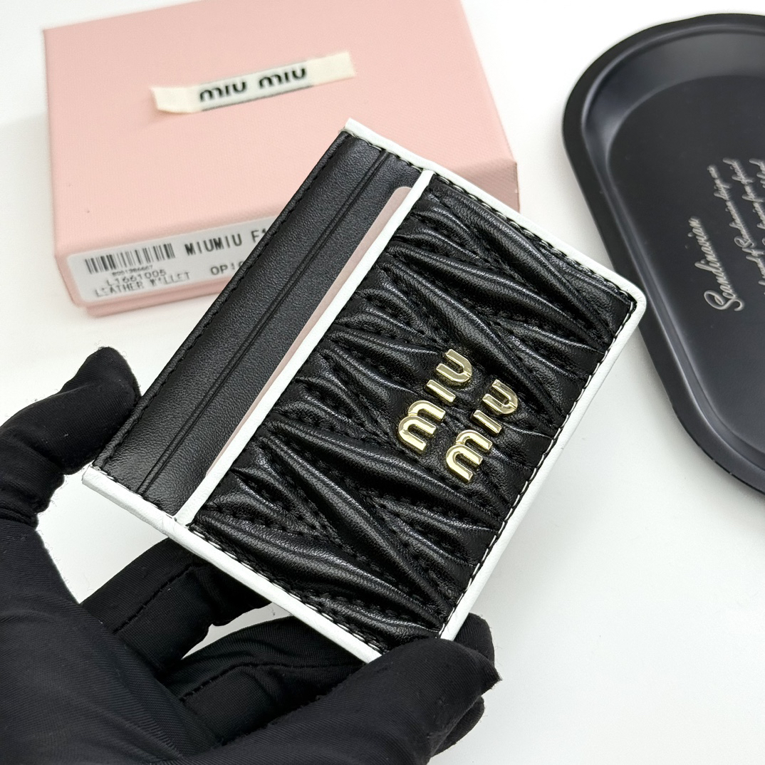 Miu Miu Lambskin Embossed Wallet - Image 3