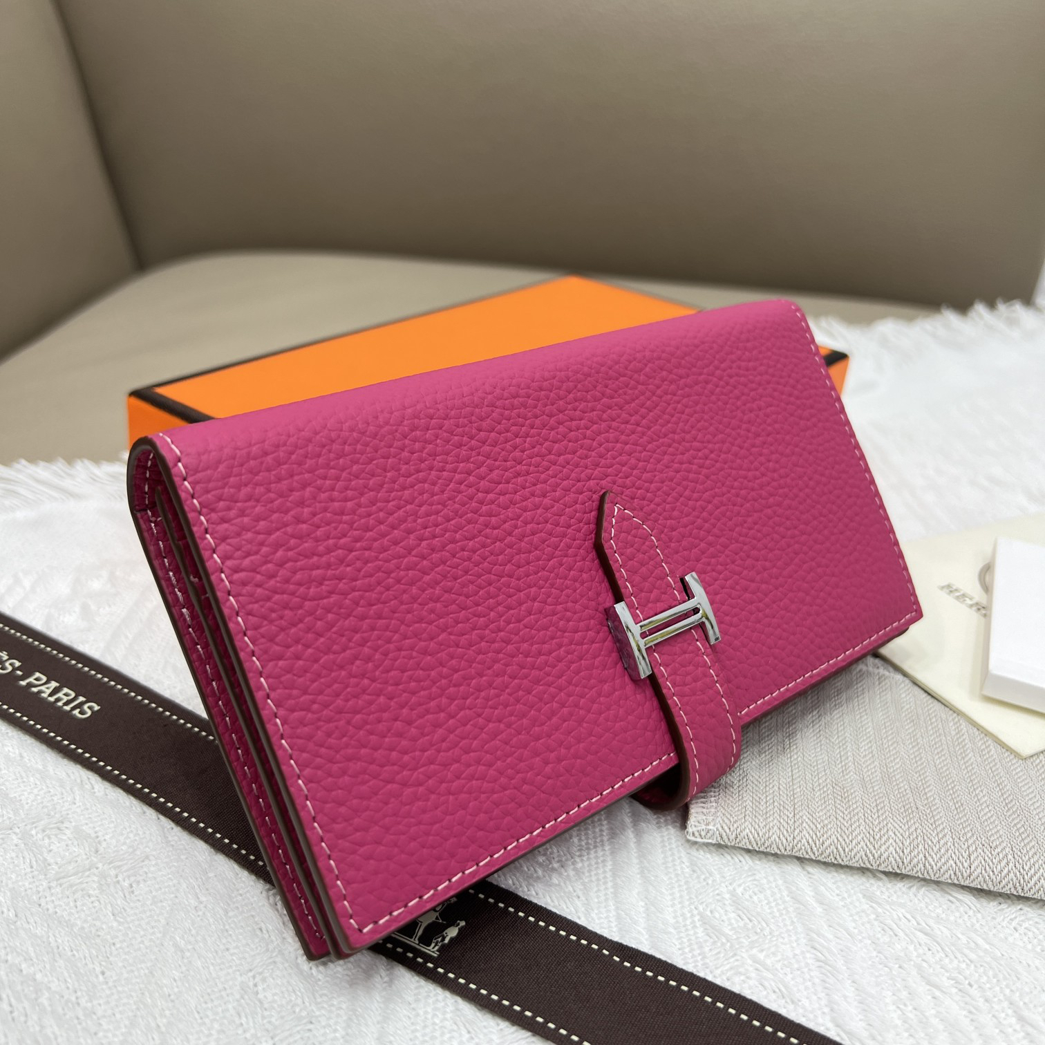 Hermès Togo Leather Zip Wallet - Image 3