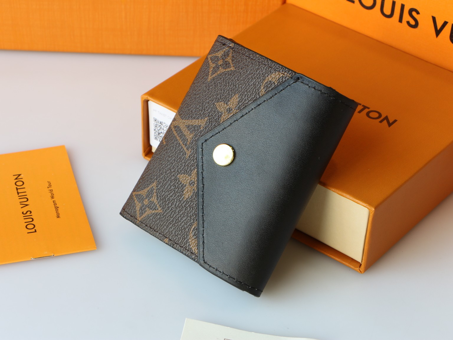 Louis Vuitton Zoe Wallet M62933 - Image 3