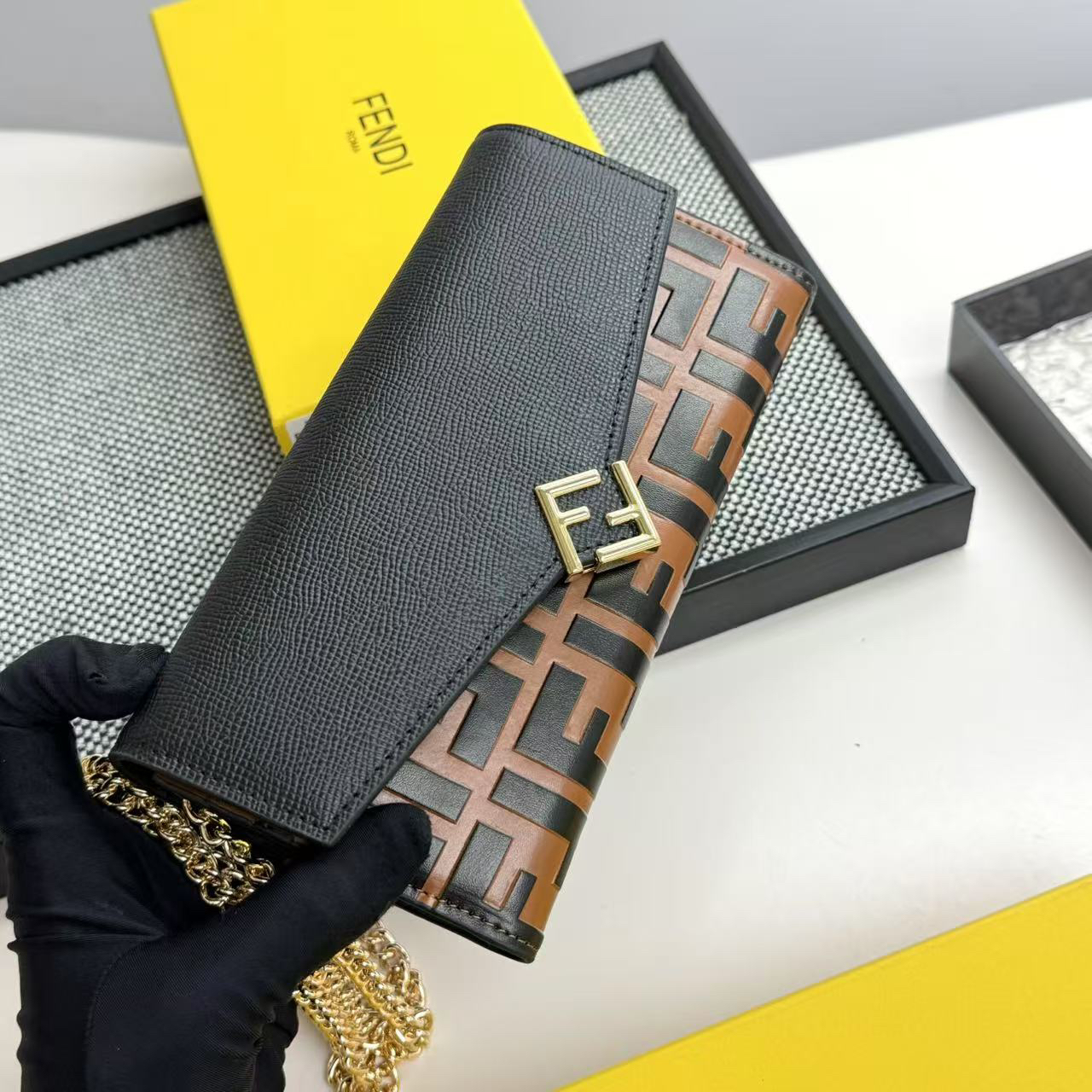 Fendi FF Diamonds Calfskin Crossbody Wallet - Image 3