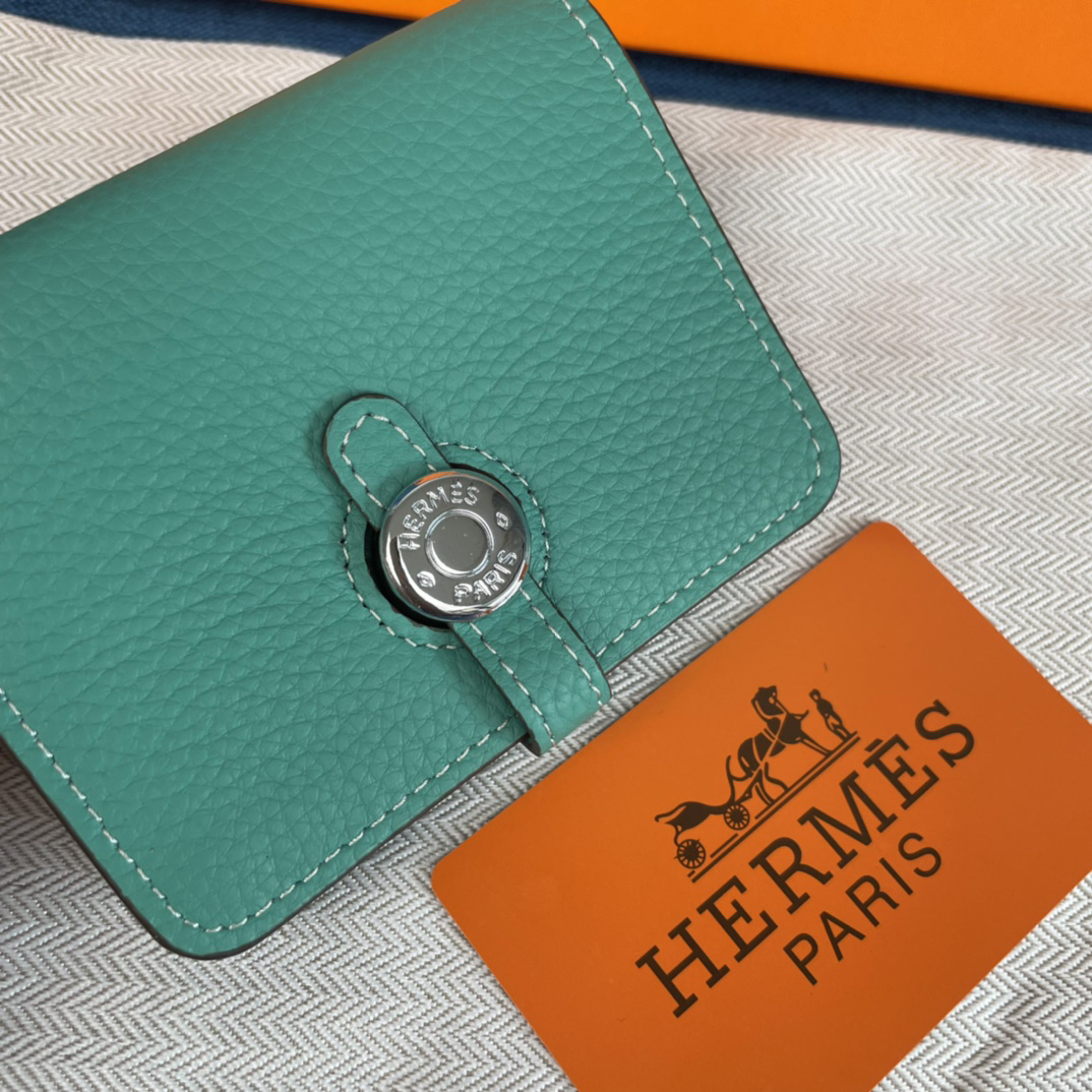 Hermès Togo Leather Card Holder - Image 3