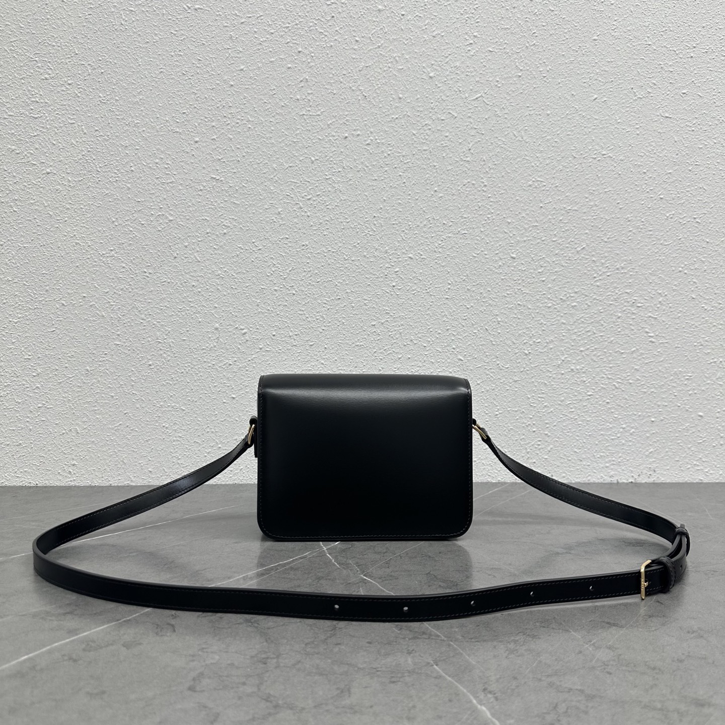 CELINE Teen Triomphe Shoulder Bag with Turn-Lock Closure - Image 3