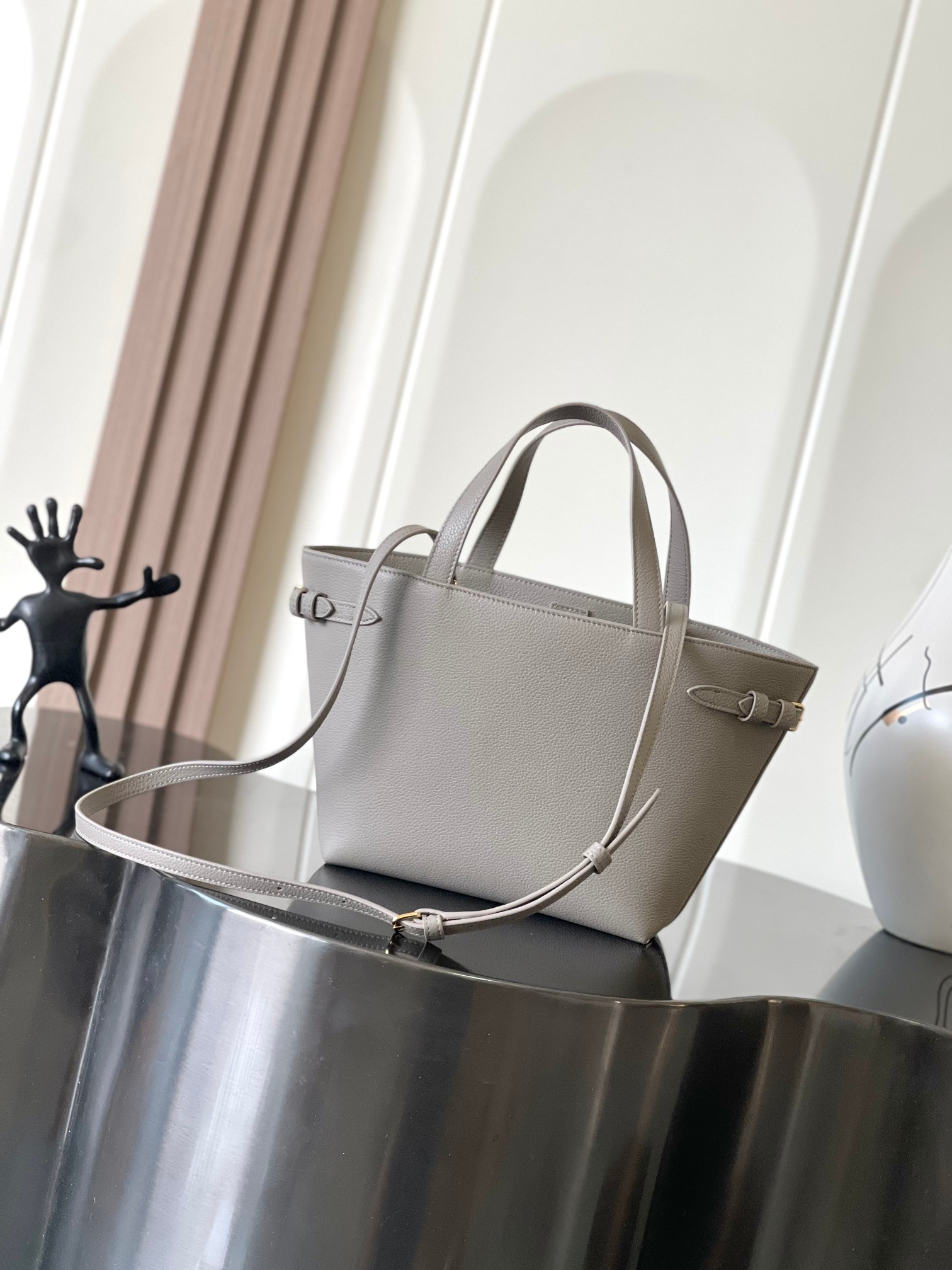 CELINE 25 Cabas Anais Mini Handbag in Grained Calfskin - Image 3