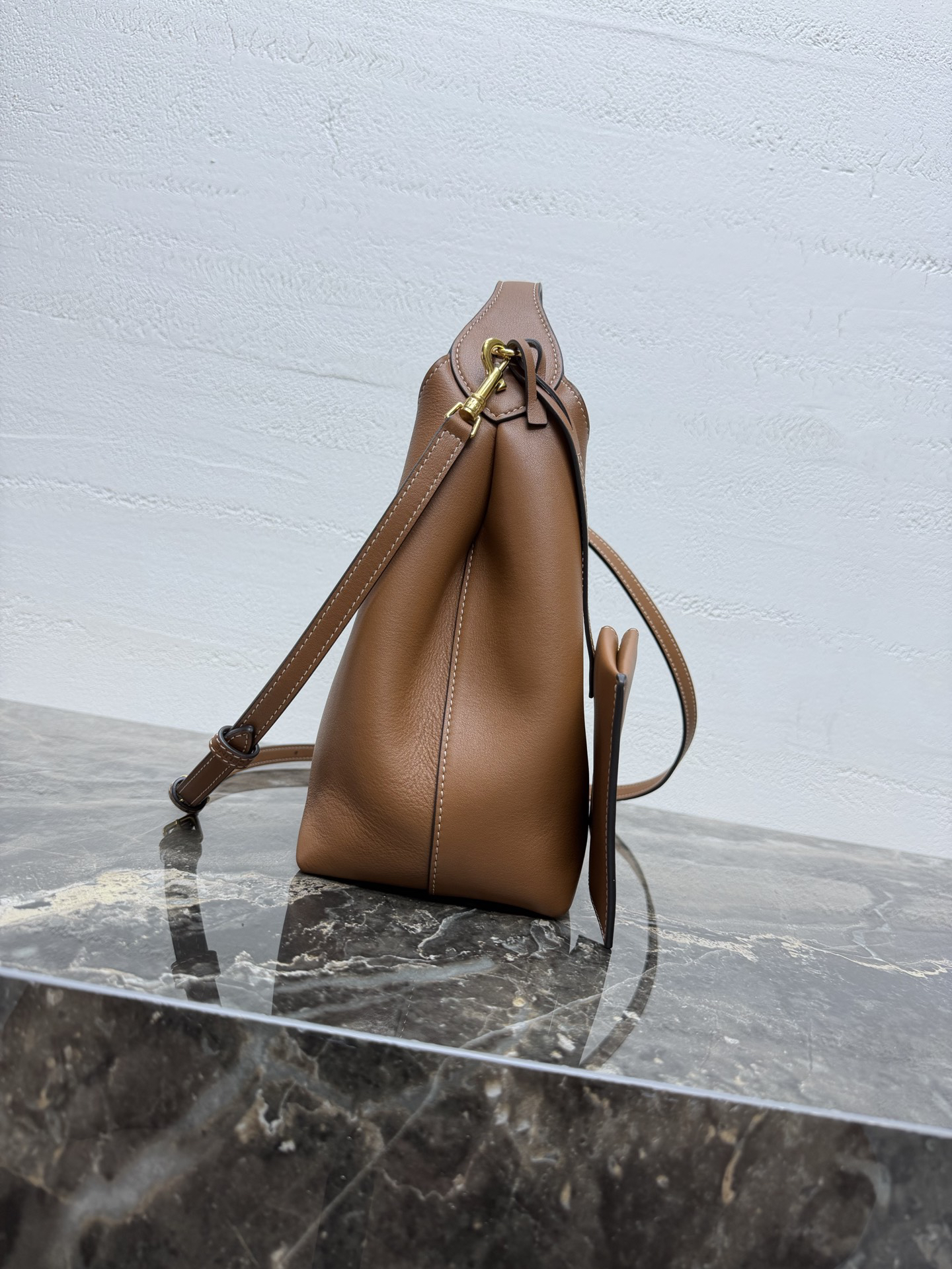 HOBO Small Leather Crossbody Handbag - Image 3