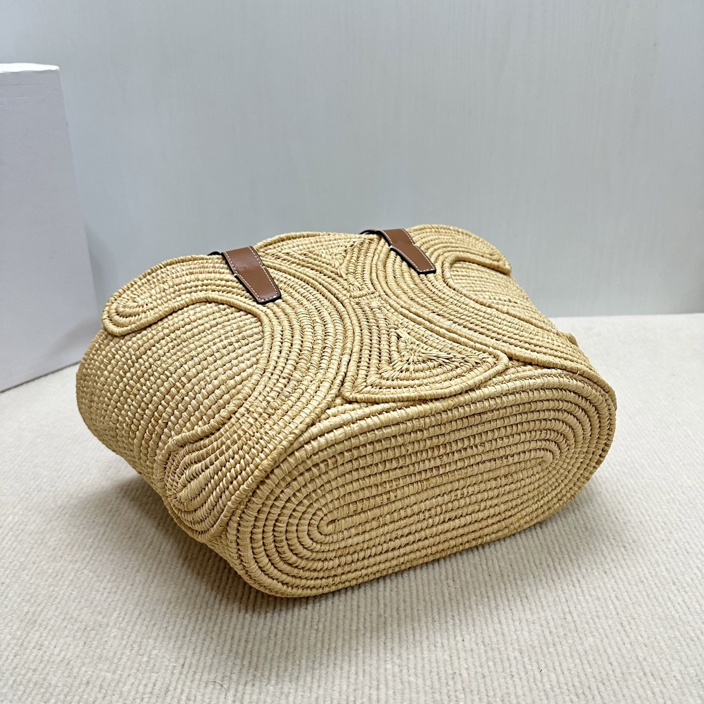 CELINE Small Triomphe Woven Basket Bag - Image 3