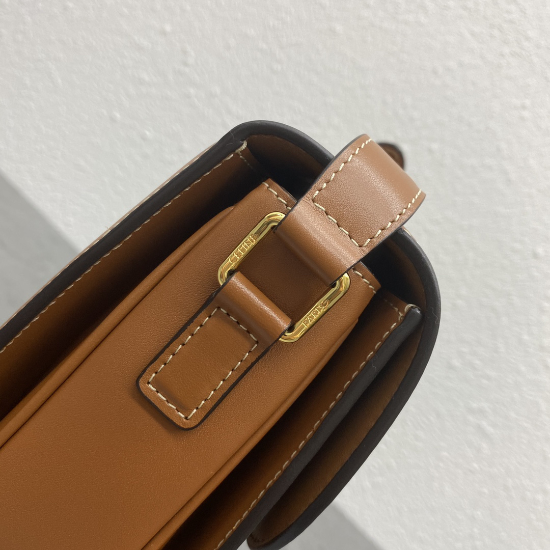 Triome Classic Leather Crossbody Bag - Image 4