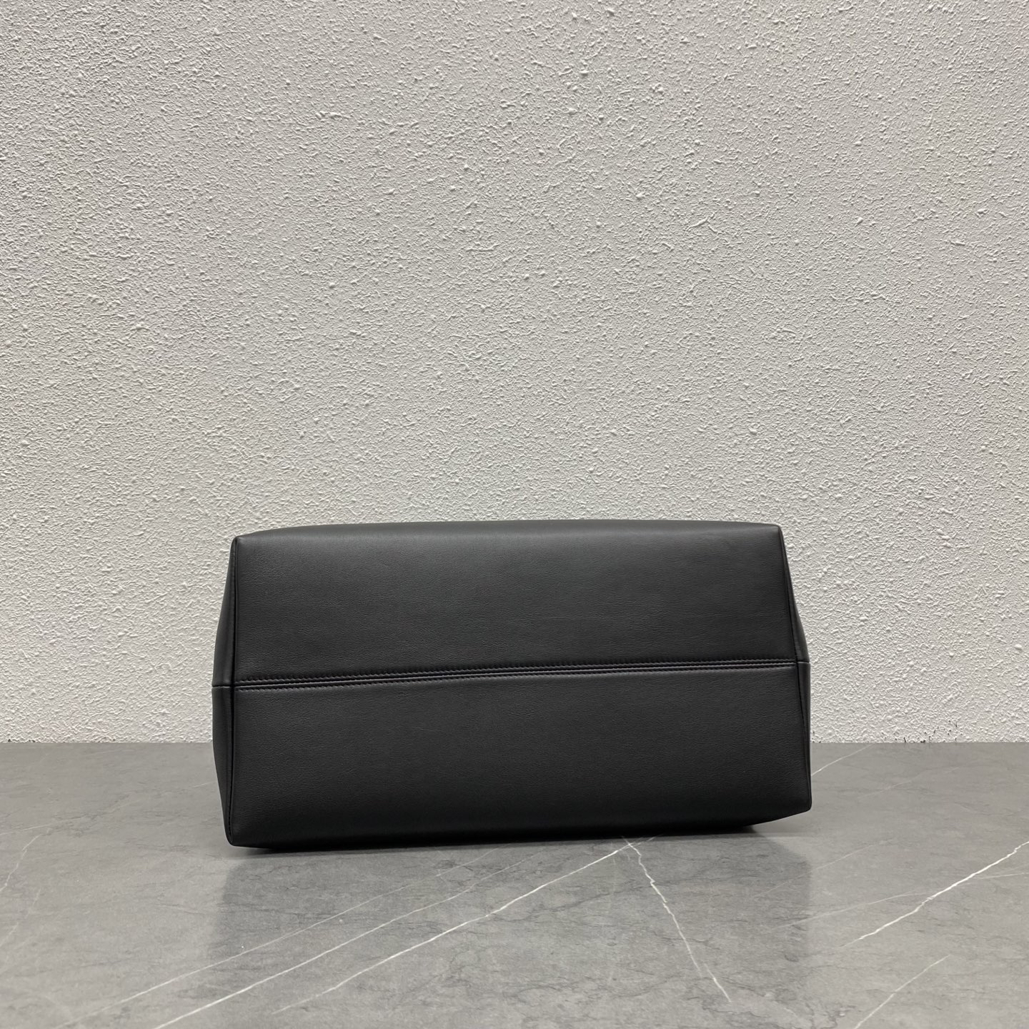 CE DOCTOR UCH Leather Handbag - Image 4