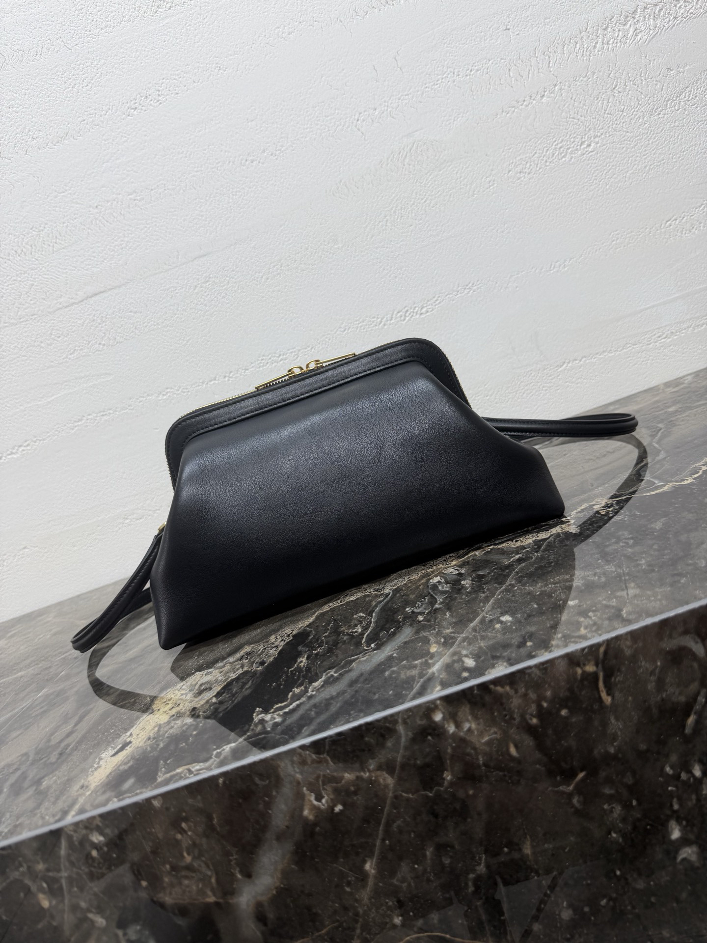 DOCTOR Small Leather Handbag - Image 4