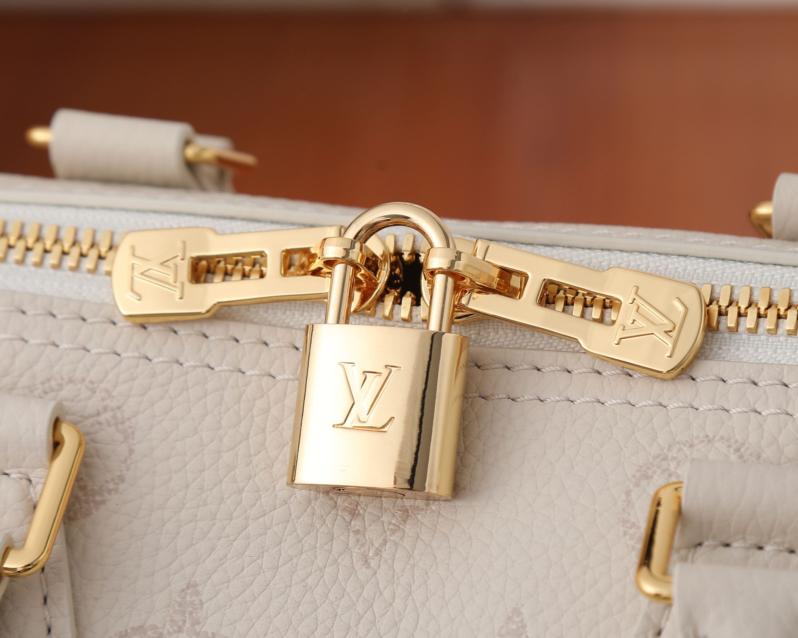 Louis Vuitton Speedy Bandouliere 25 Handbag - Image 4