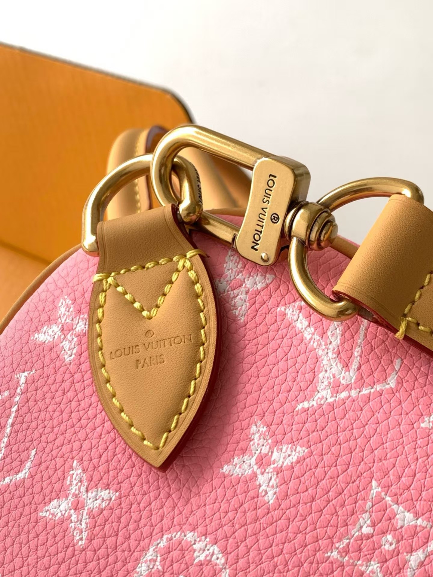 Louis Vuitton Speedy Bandoulière 25 Monogram Leather Handbag - Image 4