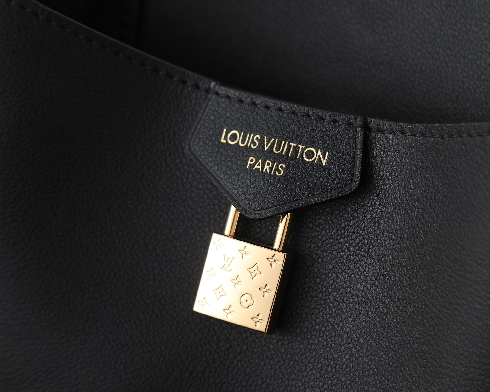 Louis Vuitton Vendôme Handbag M26338 – Black Calfskin - Image 4
