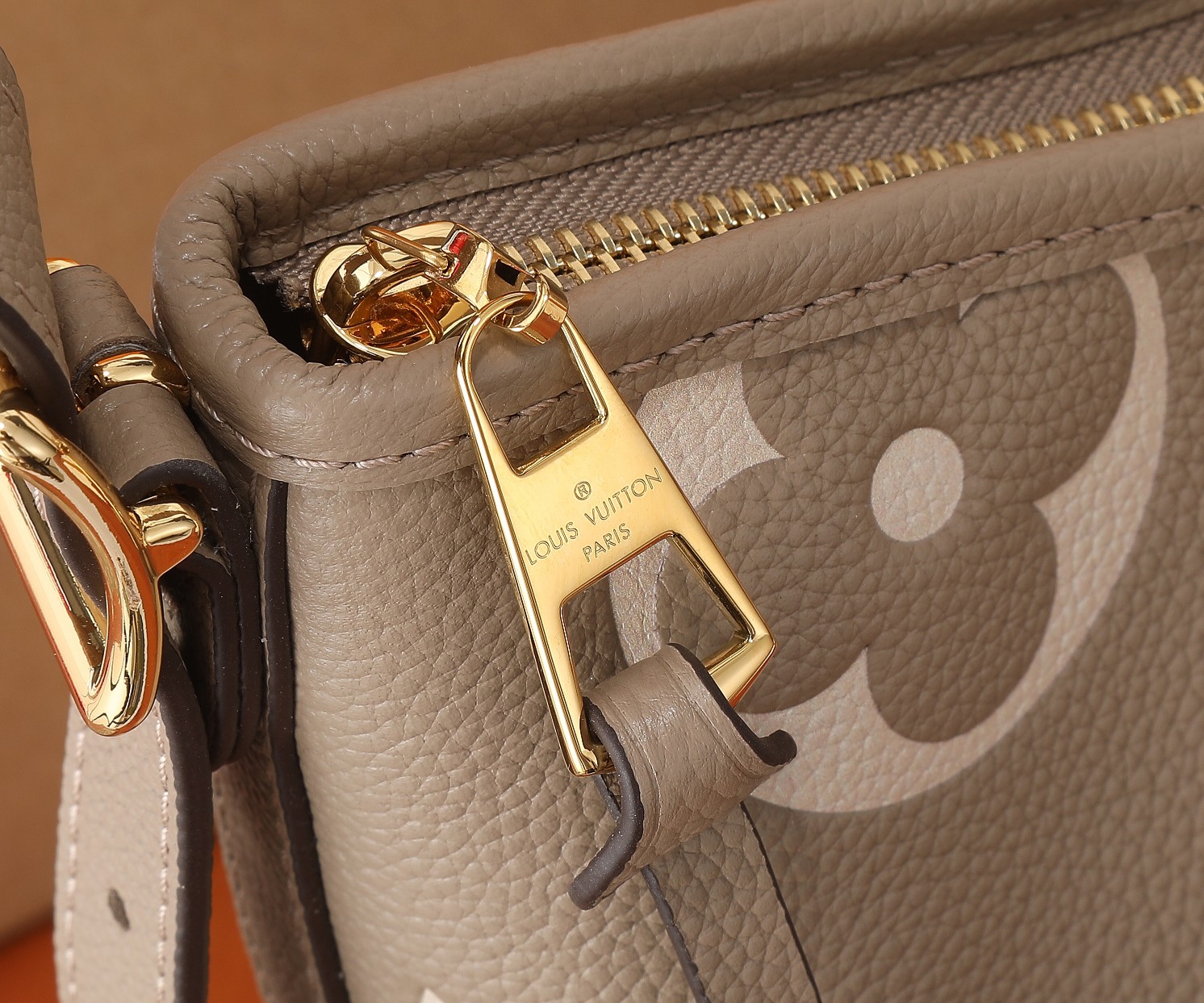 Louis Vuitton CarryAll PM Monogram Empreinte Leather Handbag - Image 4
