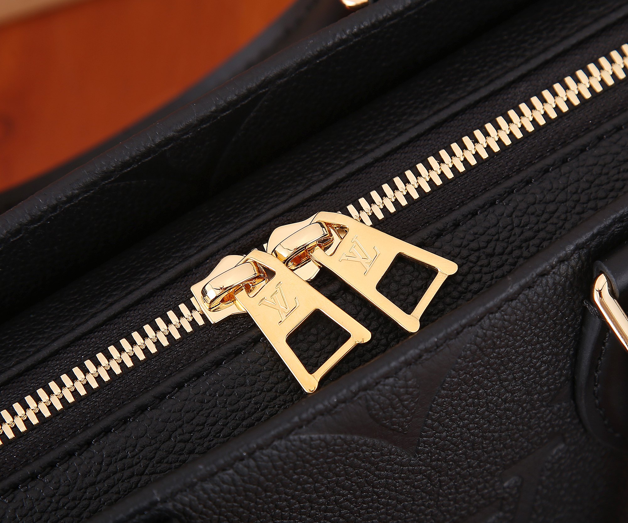 Louis Vuitton OnTheGo East West Tote Bag in Monogram Empreinte Leather - Image 4
